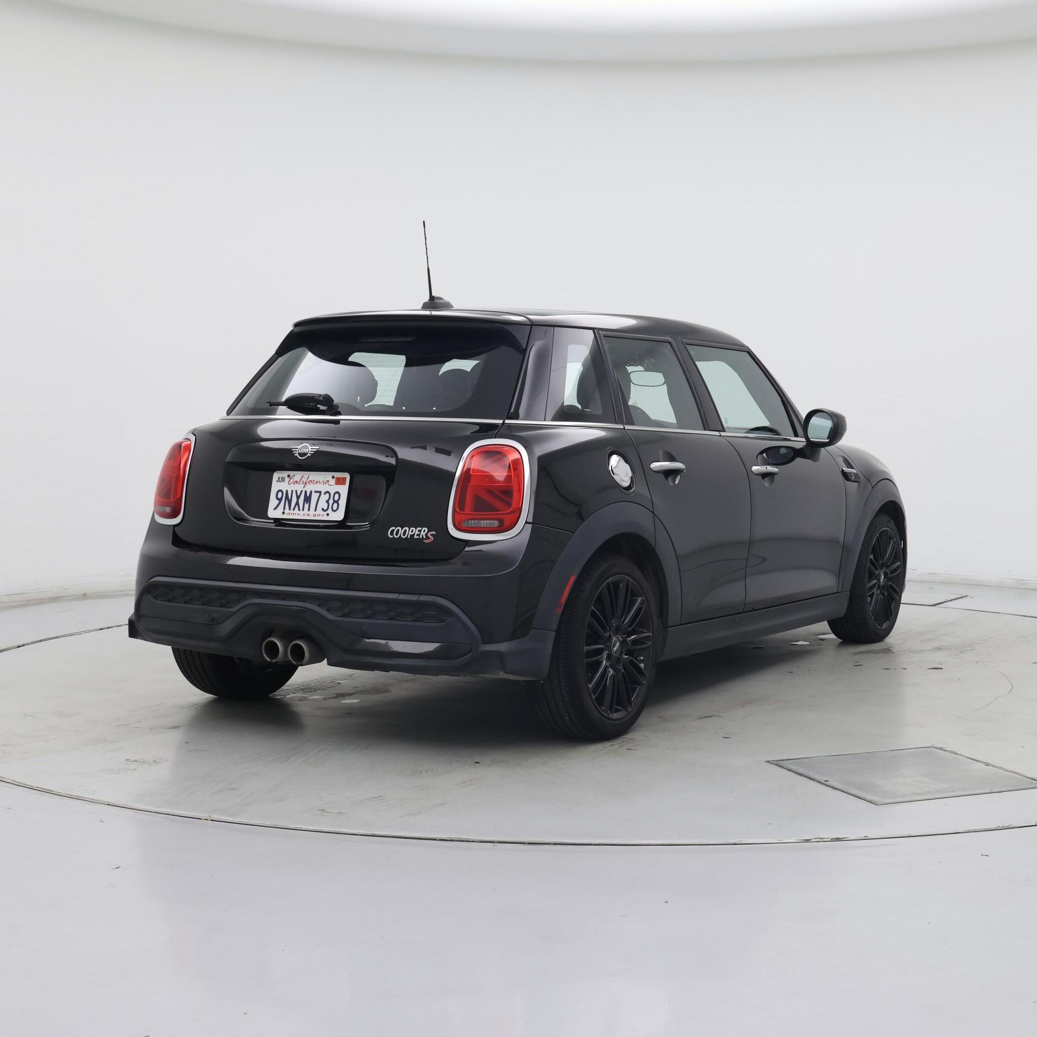 Thumbnail: 2022 MINI Cooper Hardtop - 8