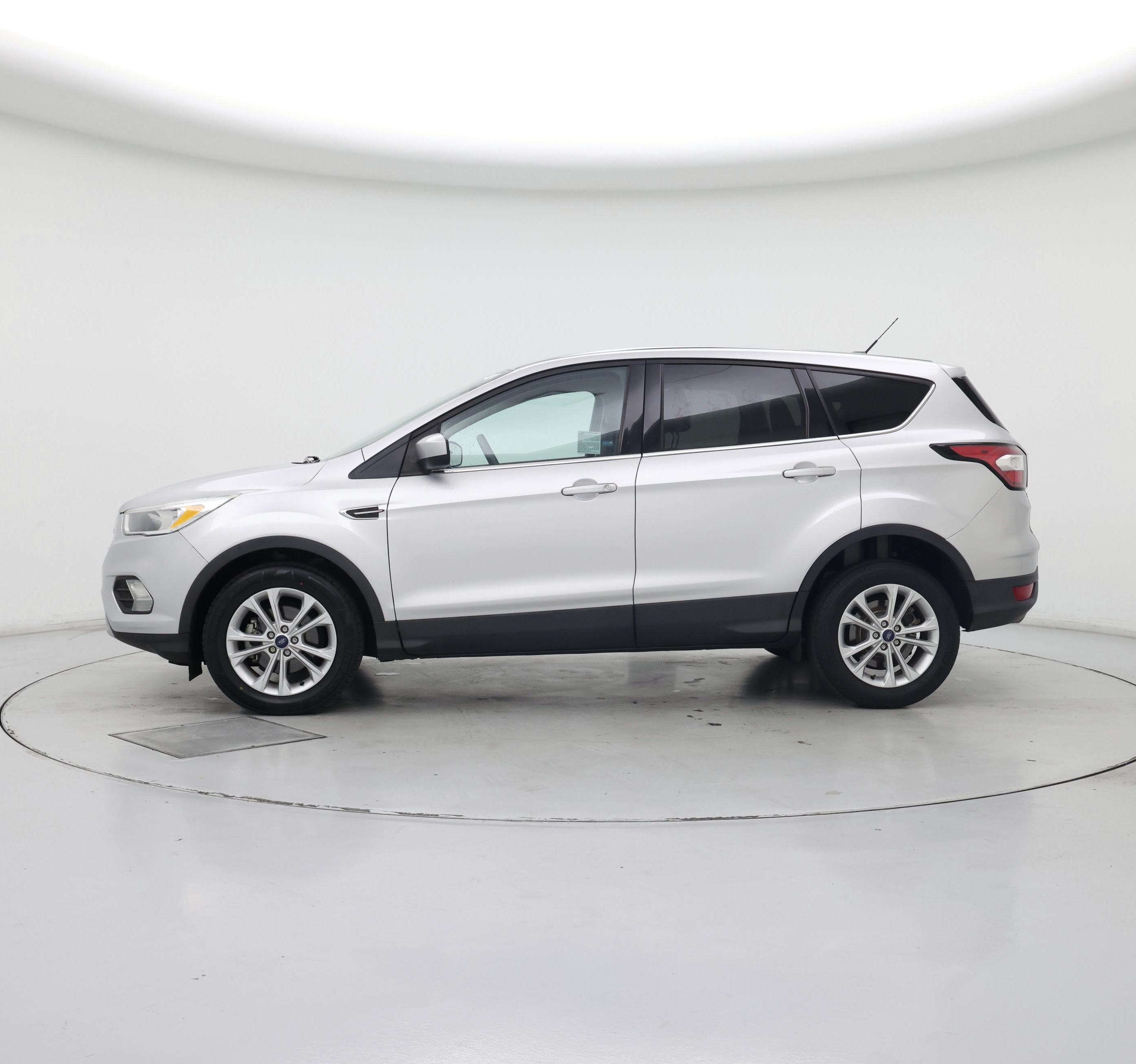 Thumbnail: 2017 Ford Escape - 3
