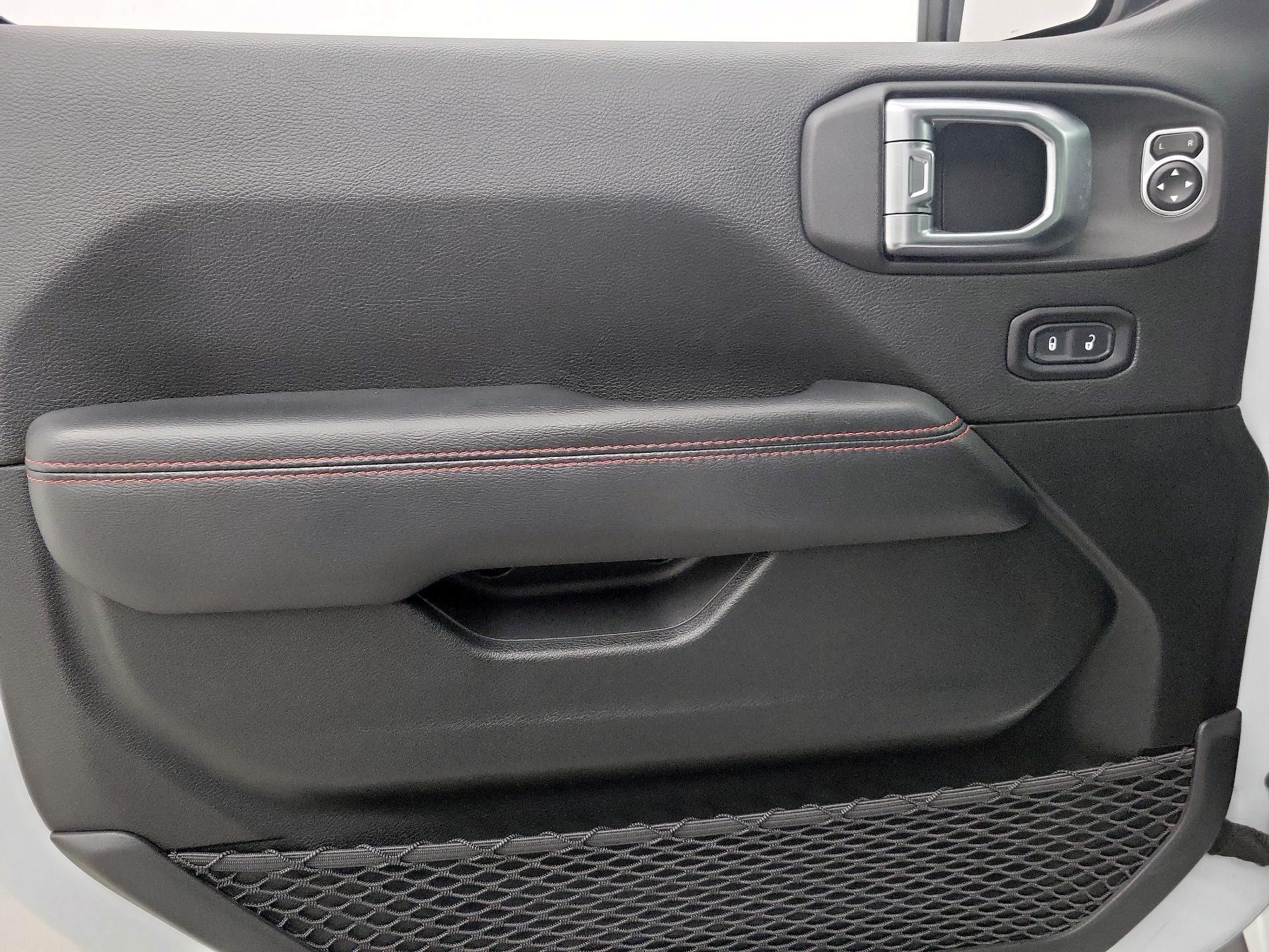 Thumbnail: 2020 Jeep Wrangler - 12