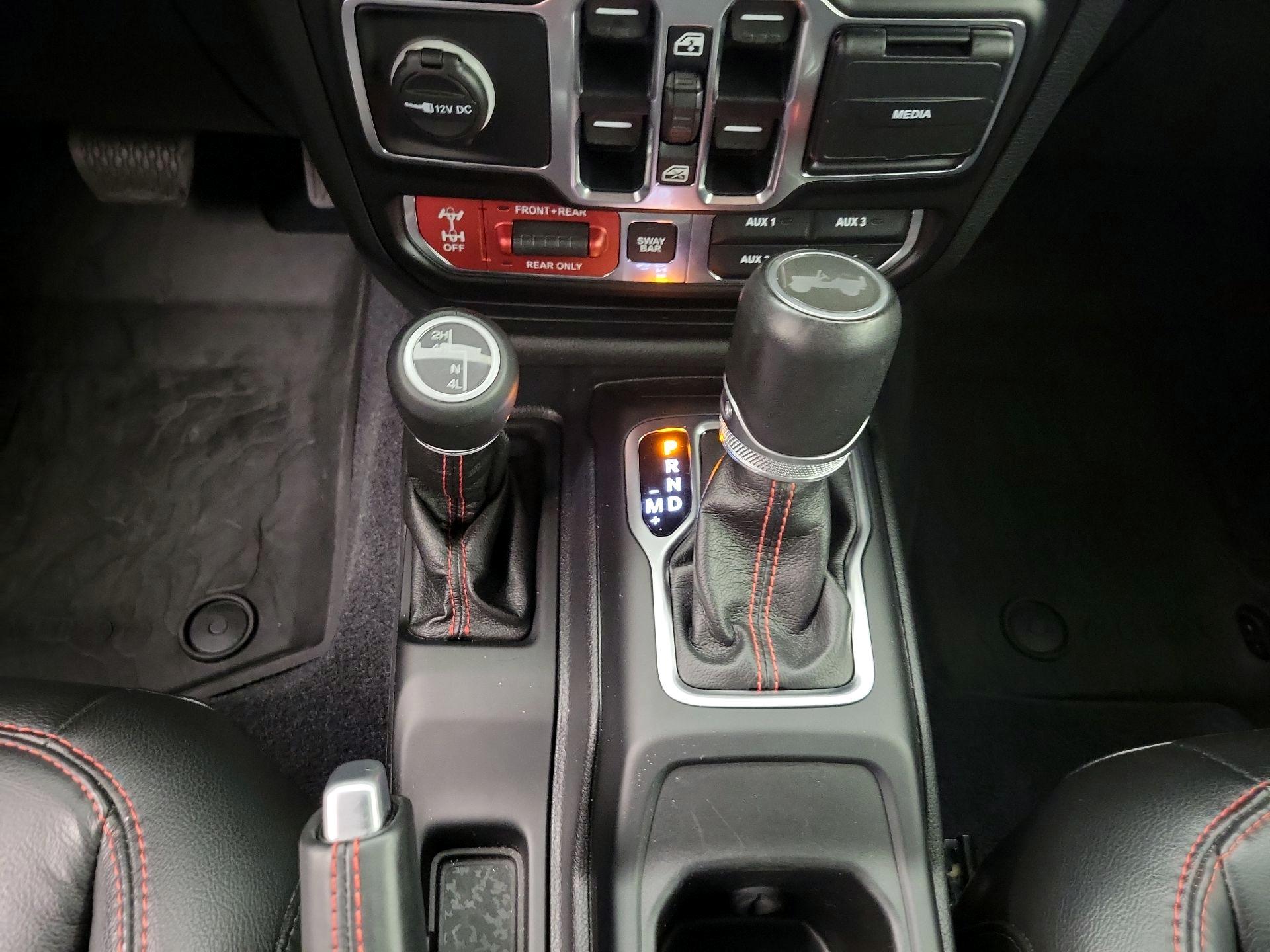 Thumbnail: 2020 Jeep Wrangler - 18