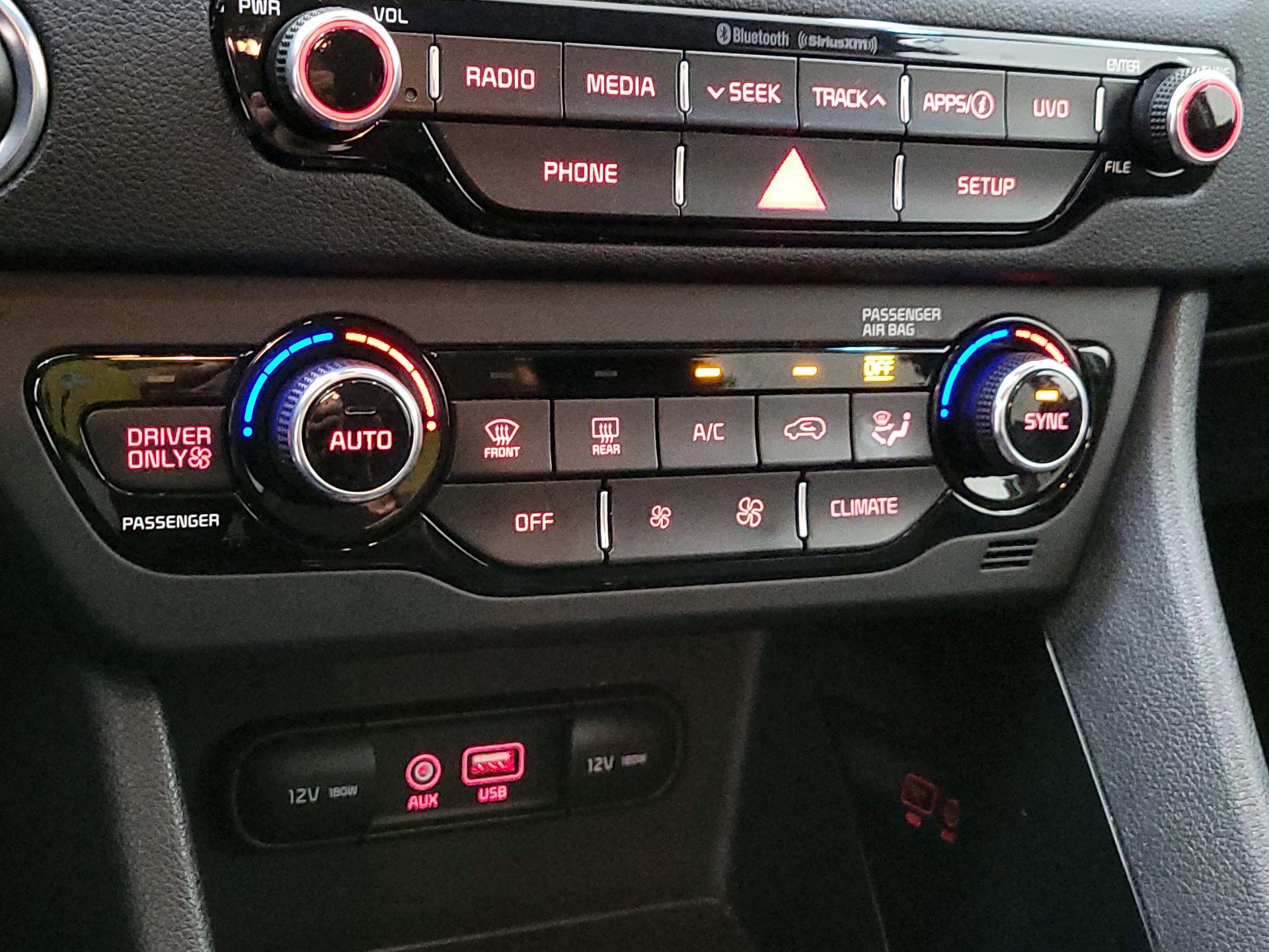 Thumbnail: 2019 Kia Niro - 16