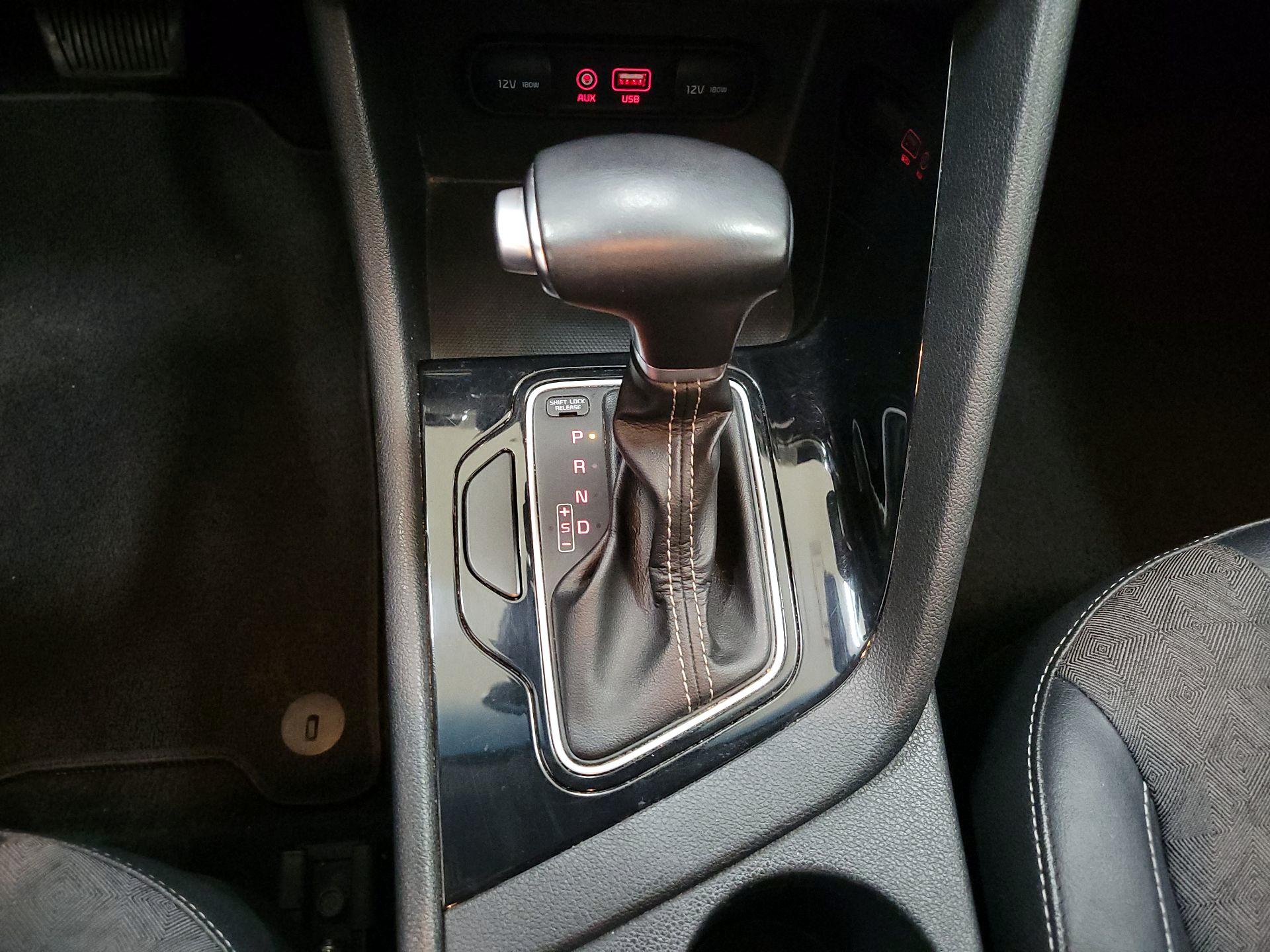 Thumbnail: 2019 Kia Niro - 17