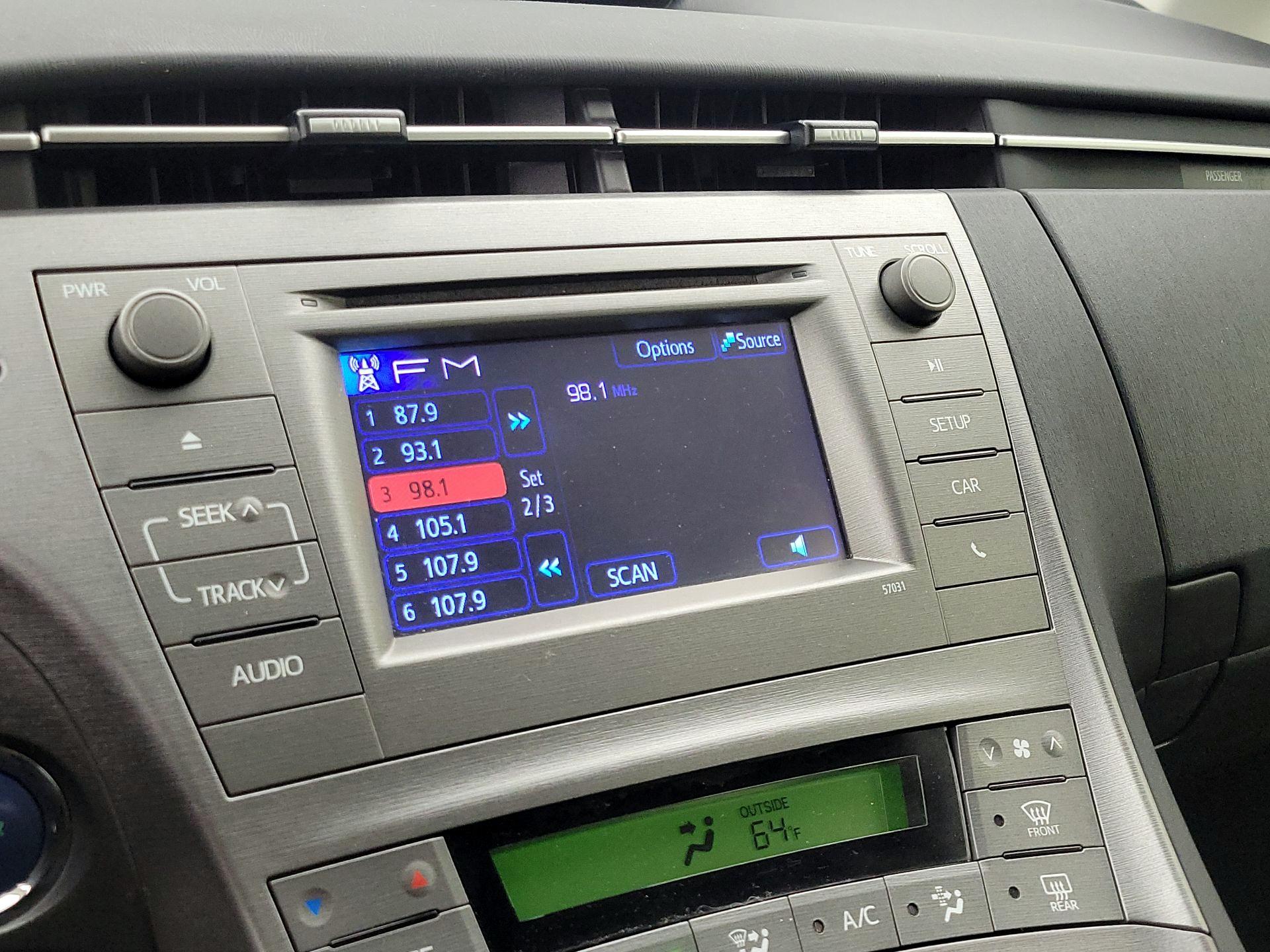 Thumbnail: 2014 Toyota Prius - 14