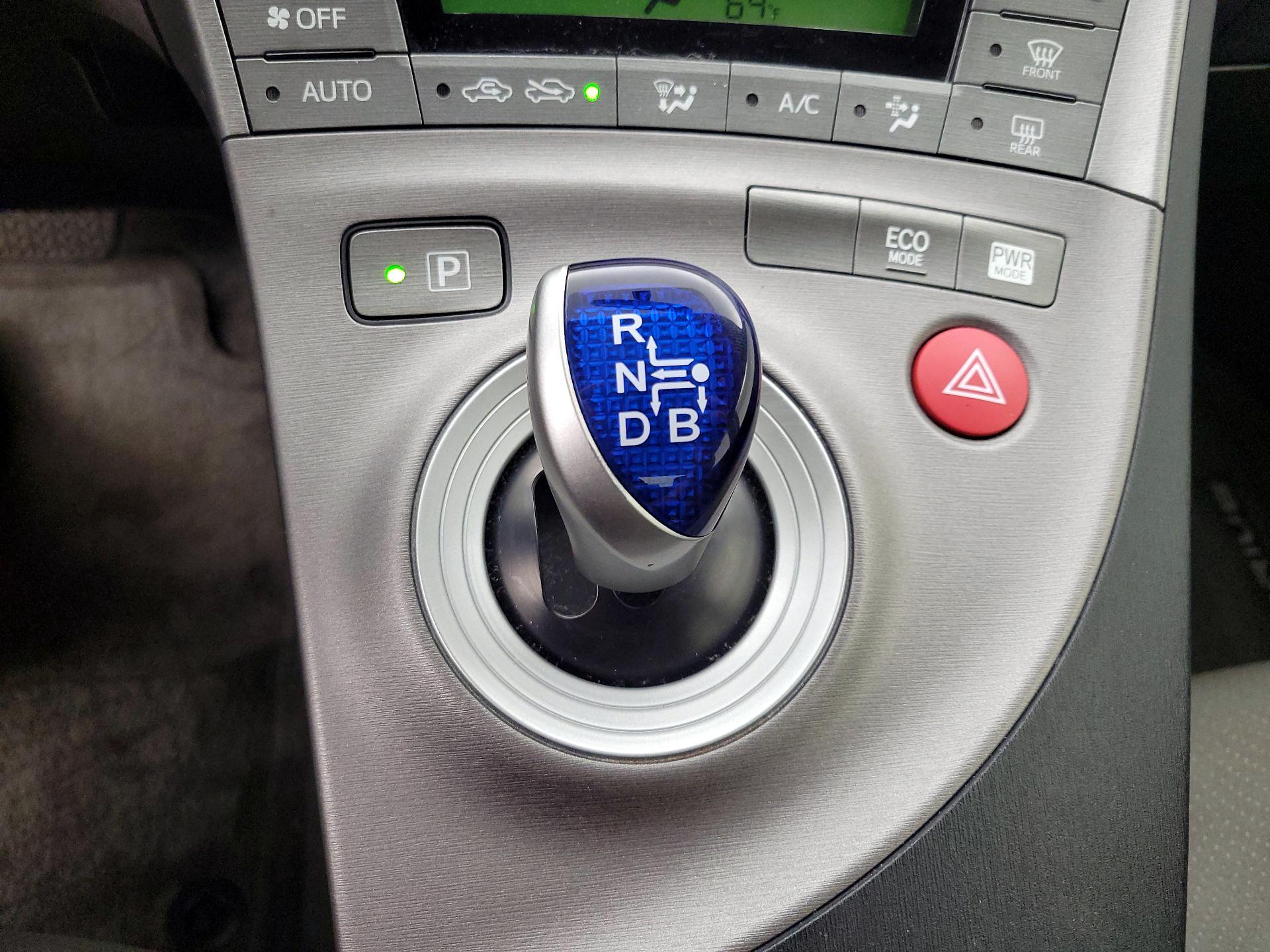 Thumbnail: 2014 Toyota Prius - 16