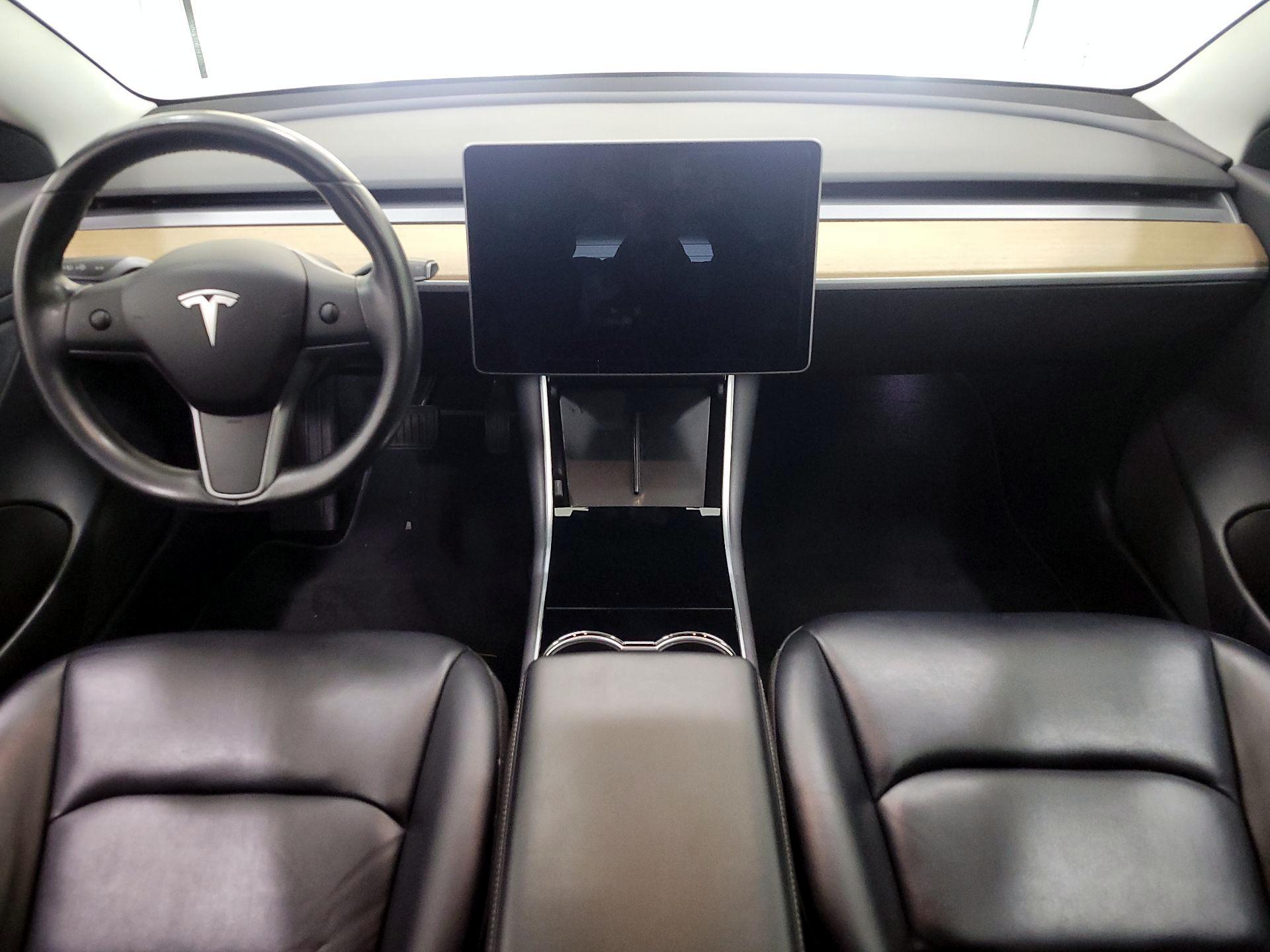 Thumbnail: 2019 Tesla Model 3 - 9