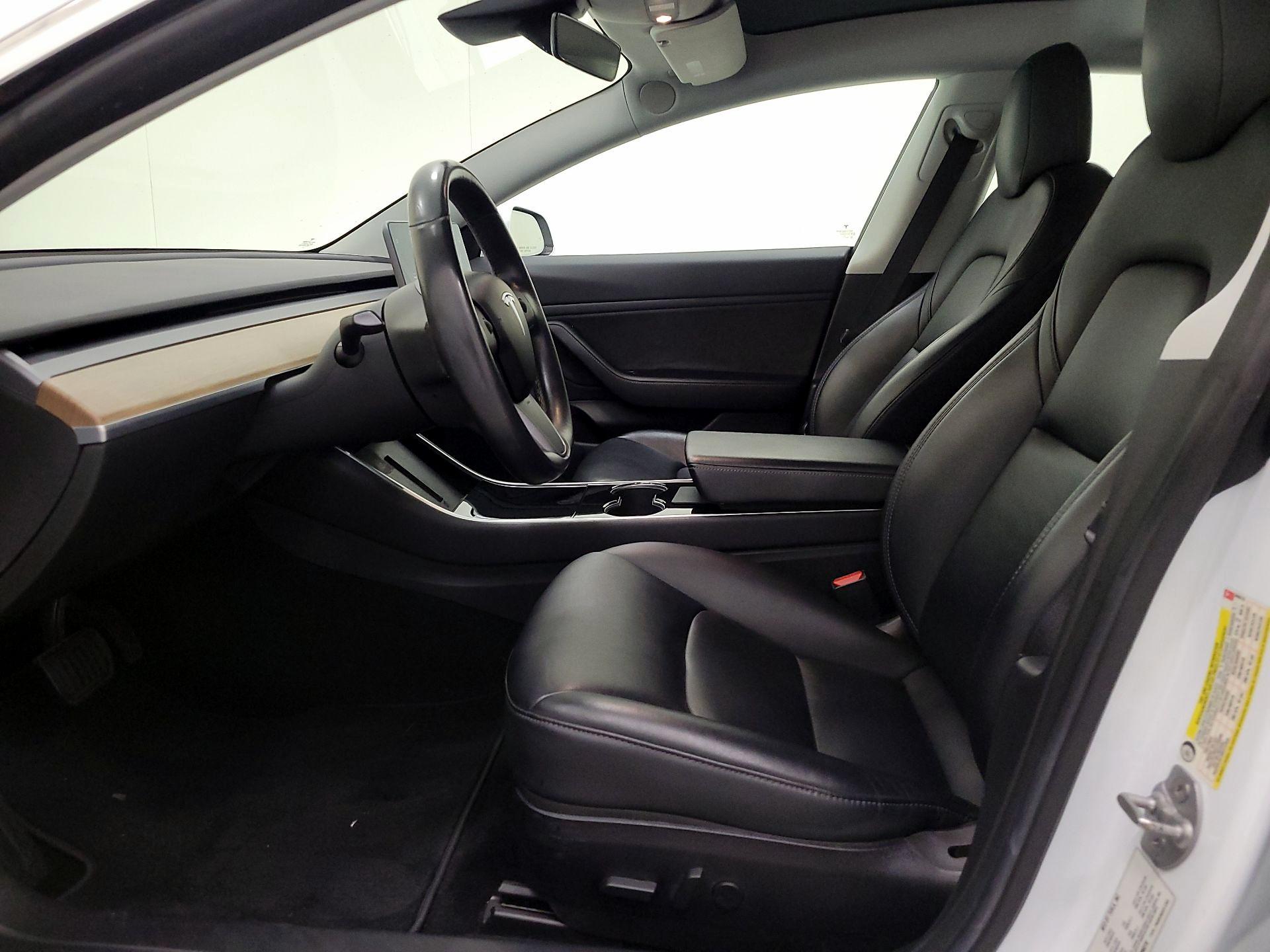 Thumbnail: 2019 Tesla Model 3 - 11