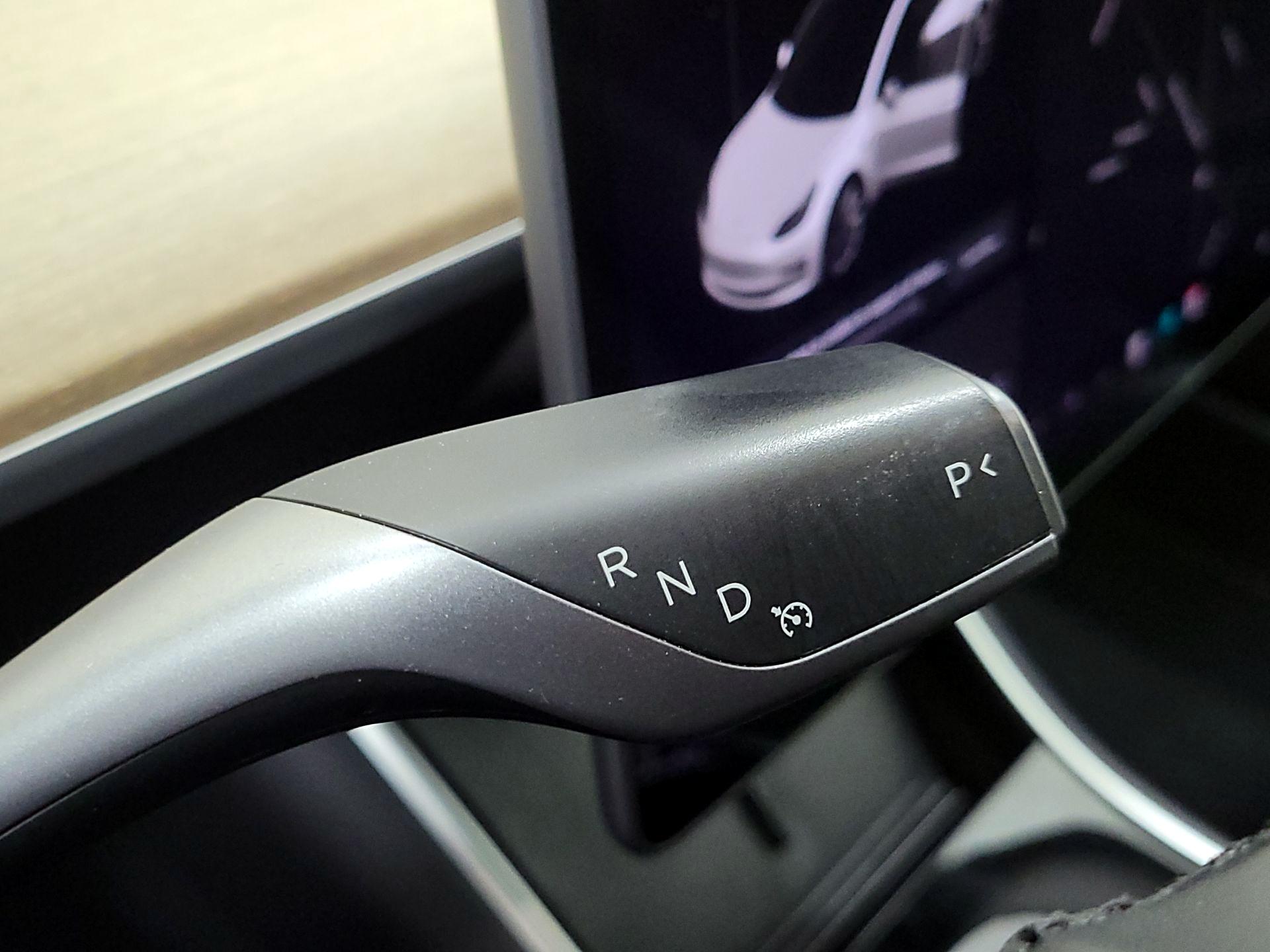 Thumbnail: 2019 Tesla Model 3 - 17