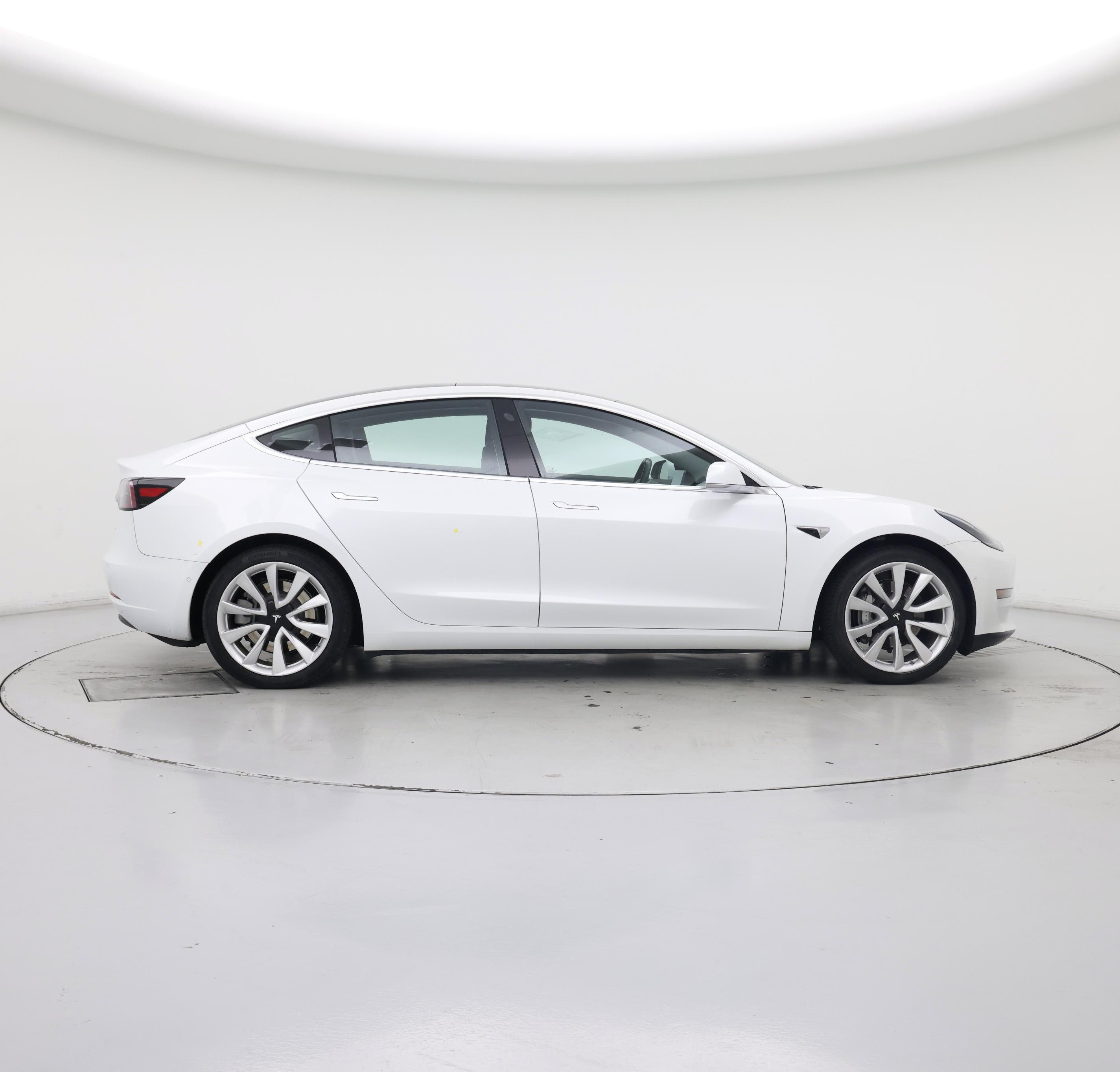 Thumbnail: 2019 Tesla Model 3 - 7