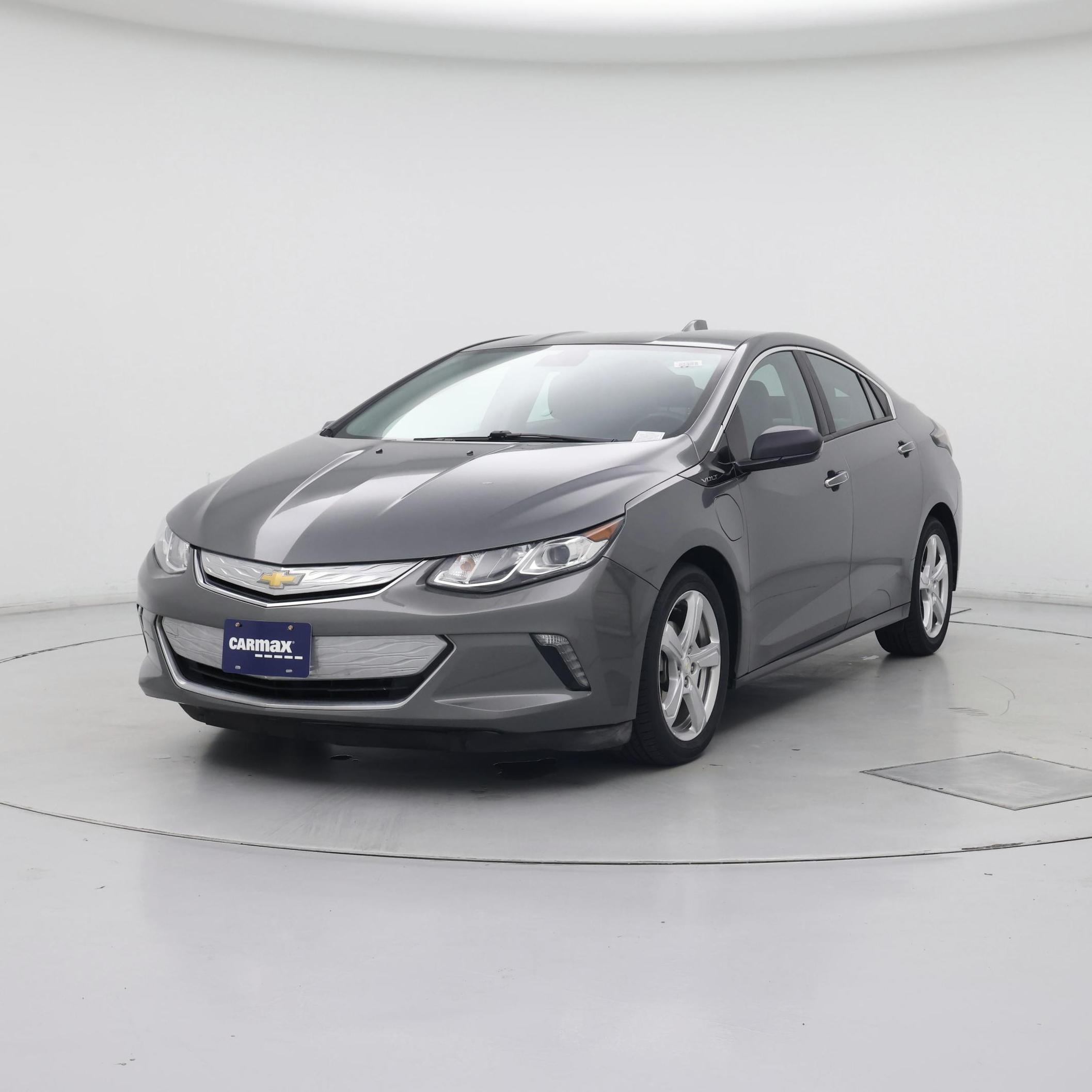 Thumbnail: 2017 Chevrolet Volt - 4