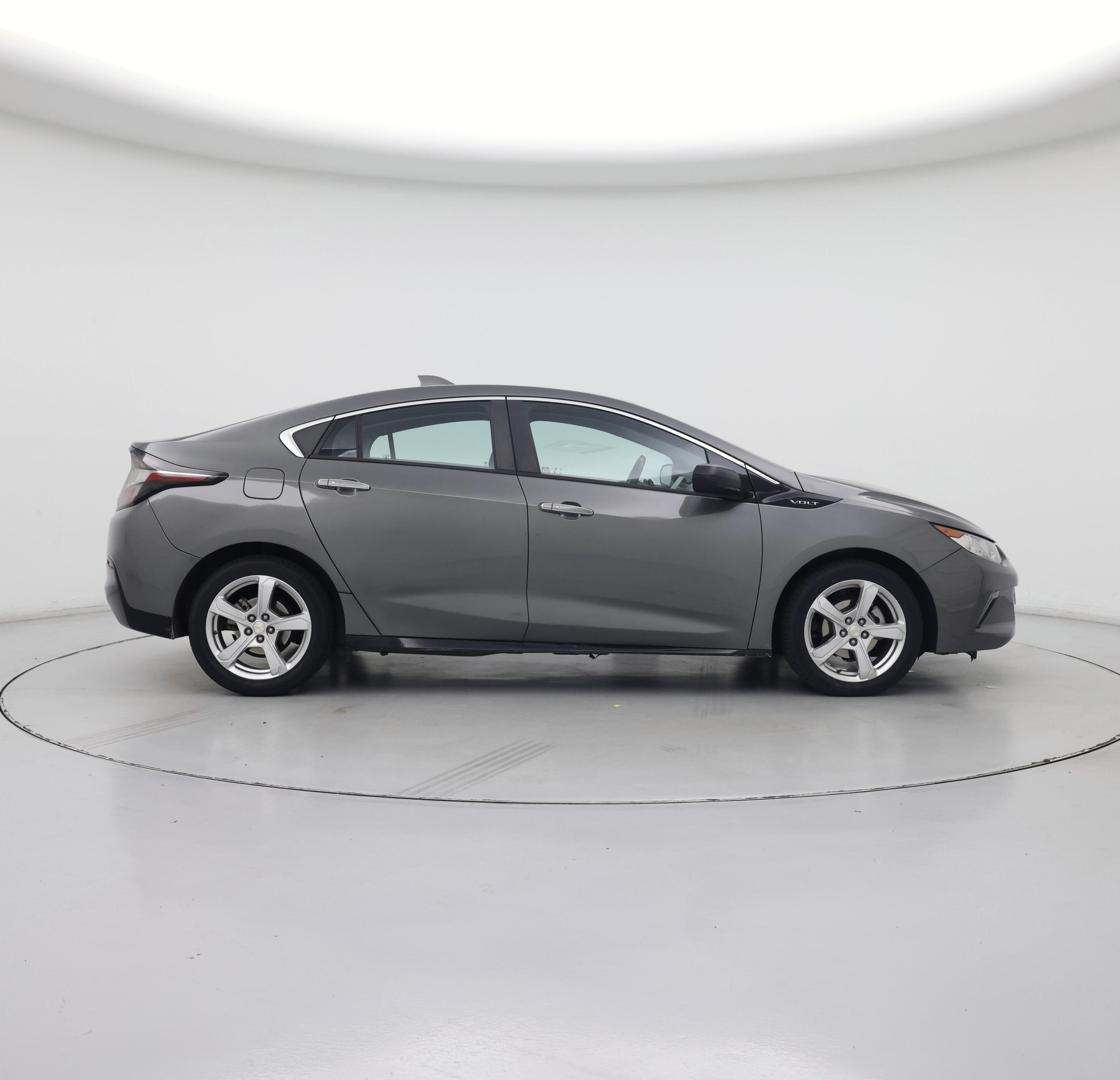 Thumbnail: 2017 Chevrolet Volt - 7