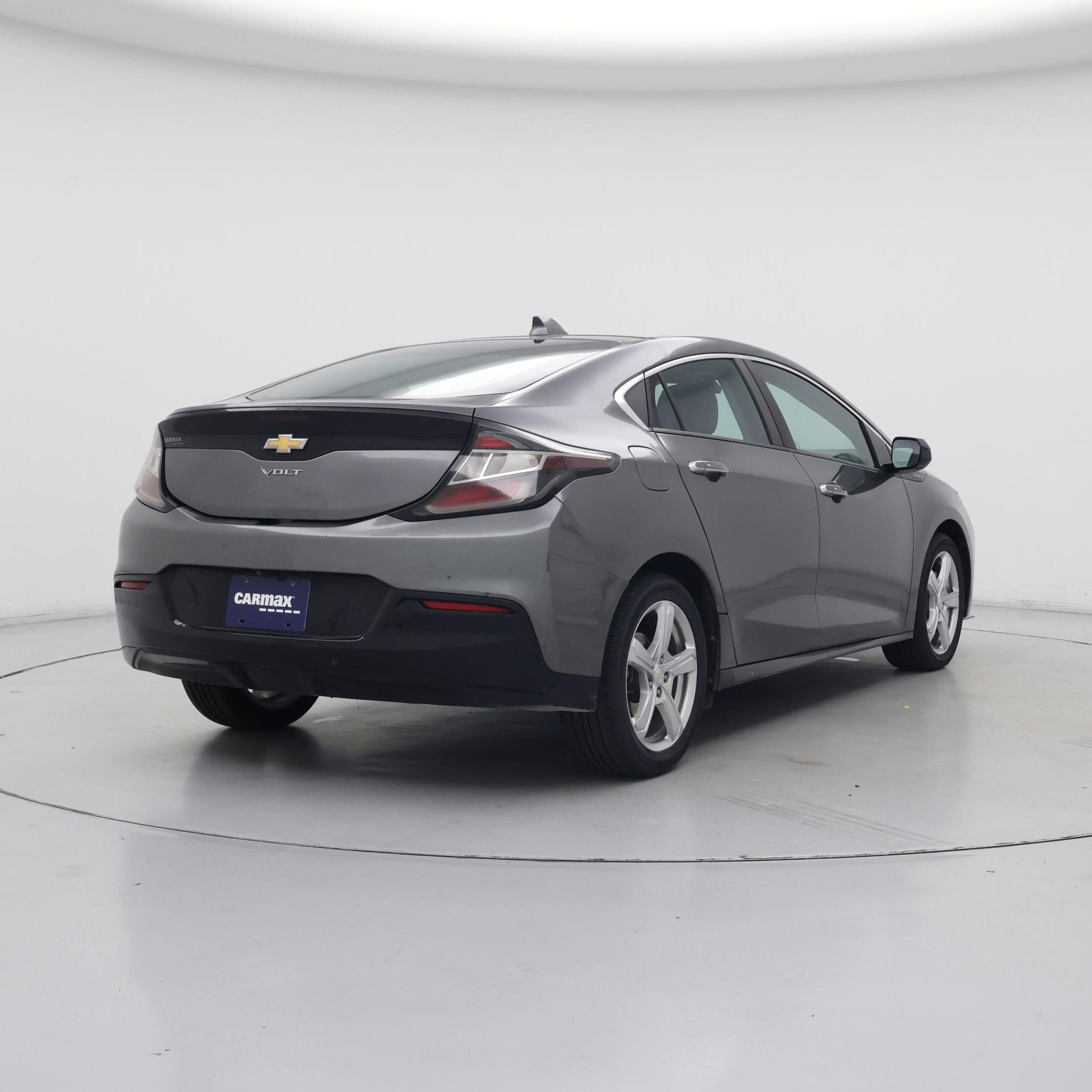 Thumbnail: 2017 Chevrolet Volt - 8