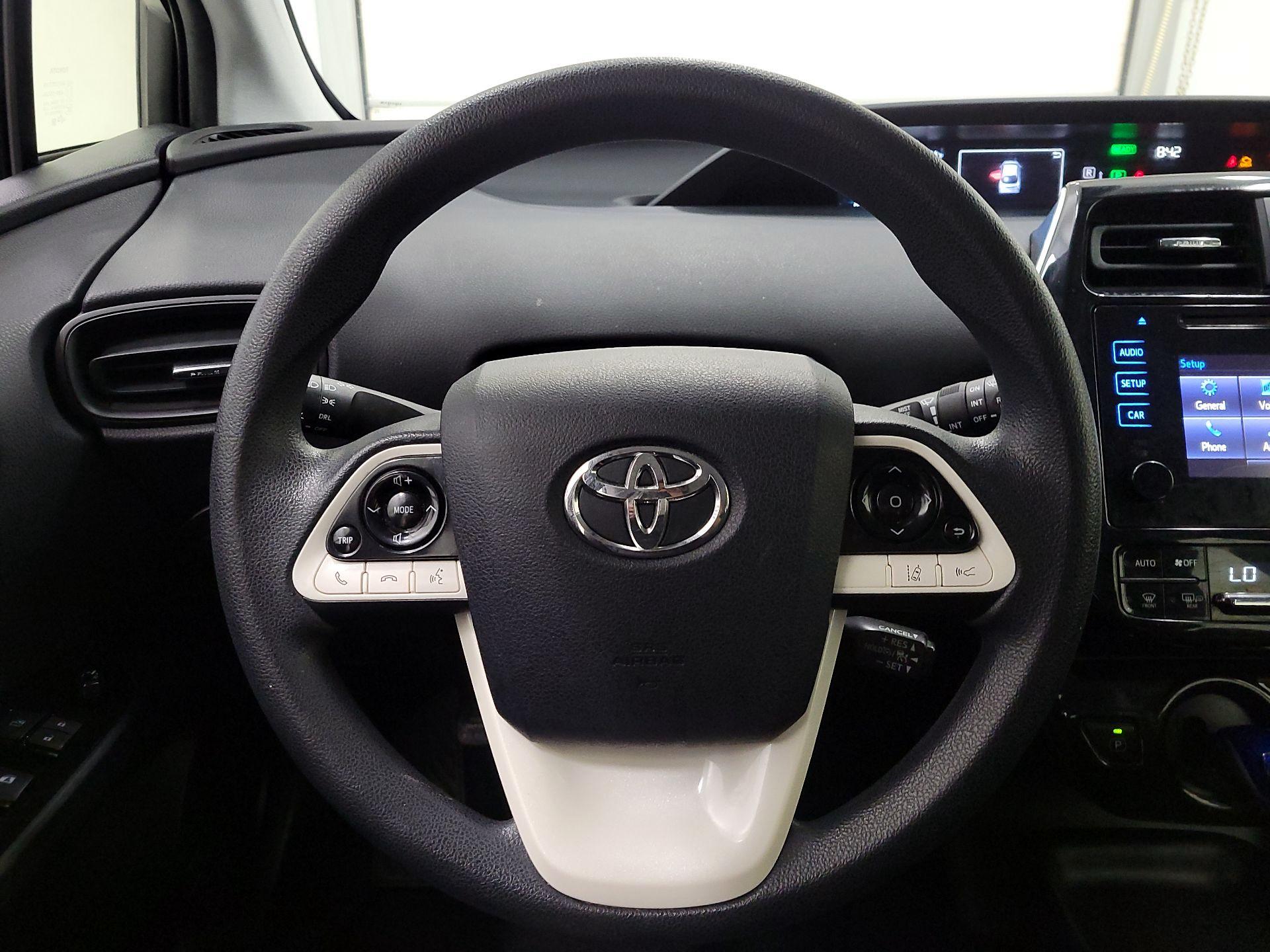 Thumbnail: 2017 Toyota Prius - 10