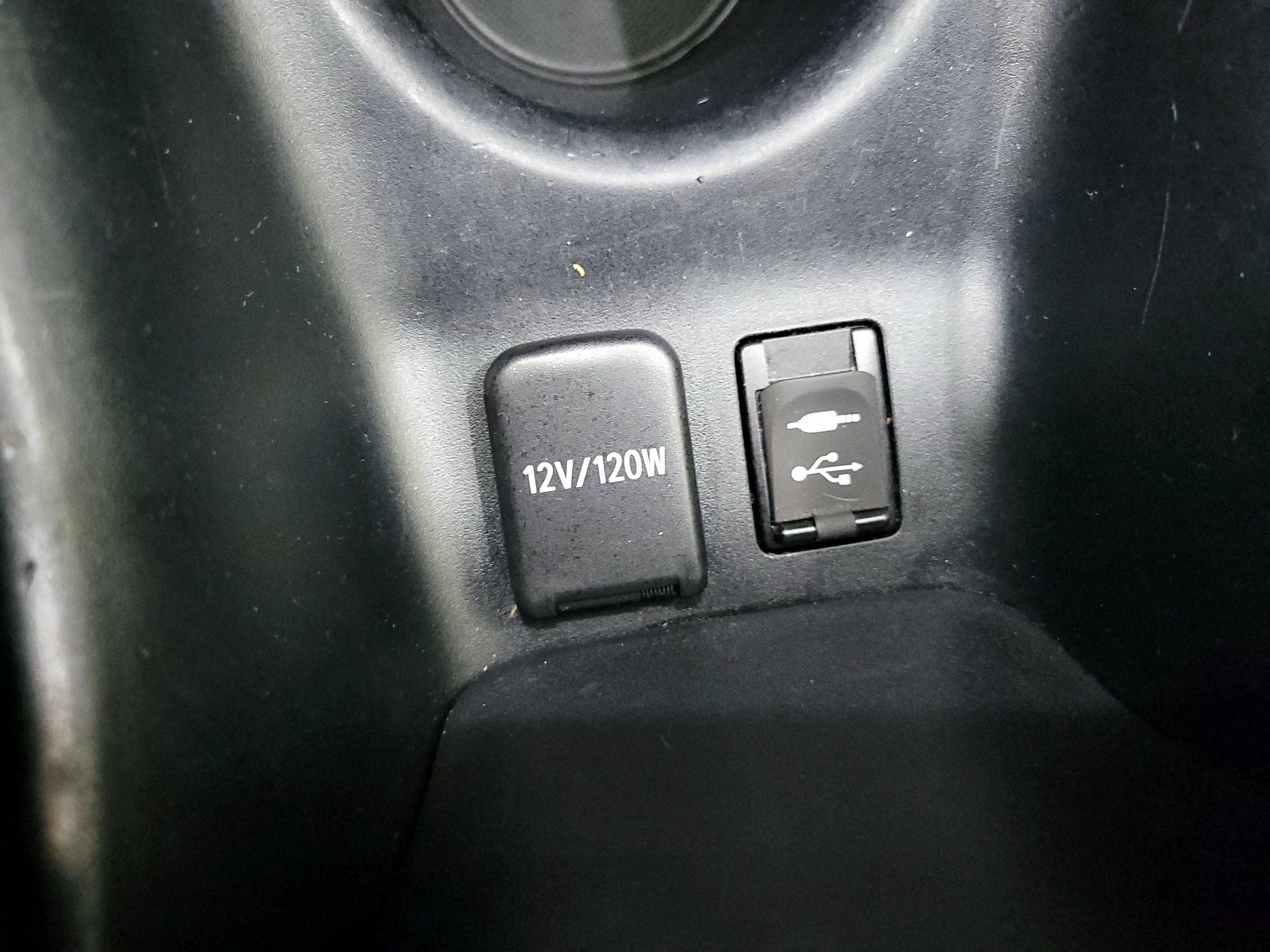 Thumbnail: 2017 Toyota Prius - 18