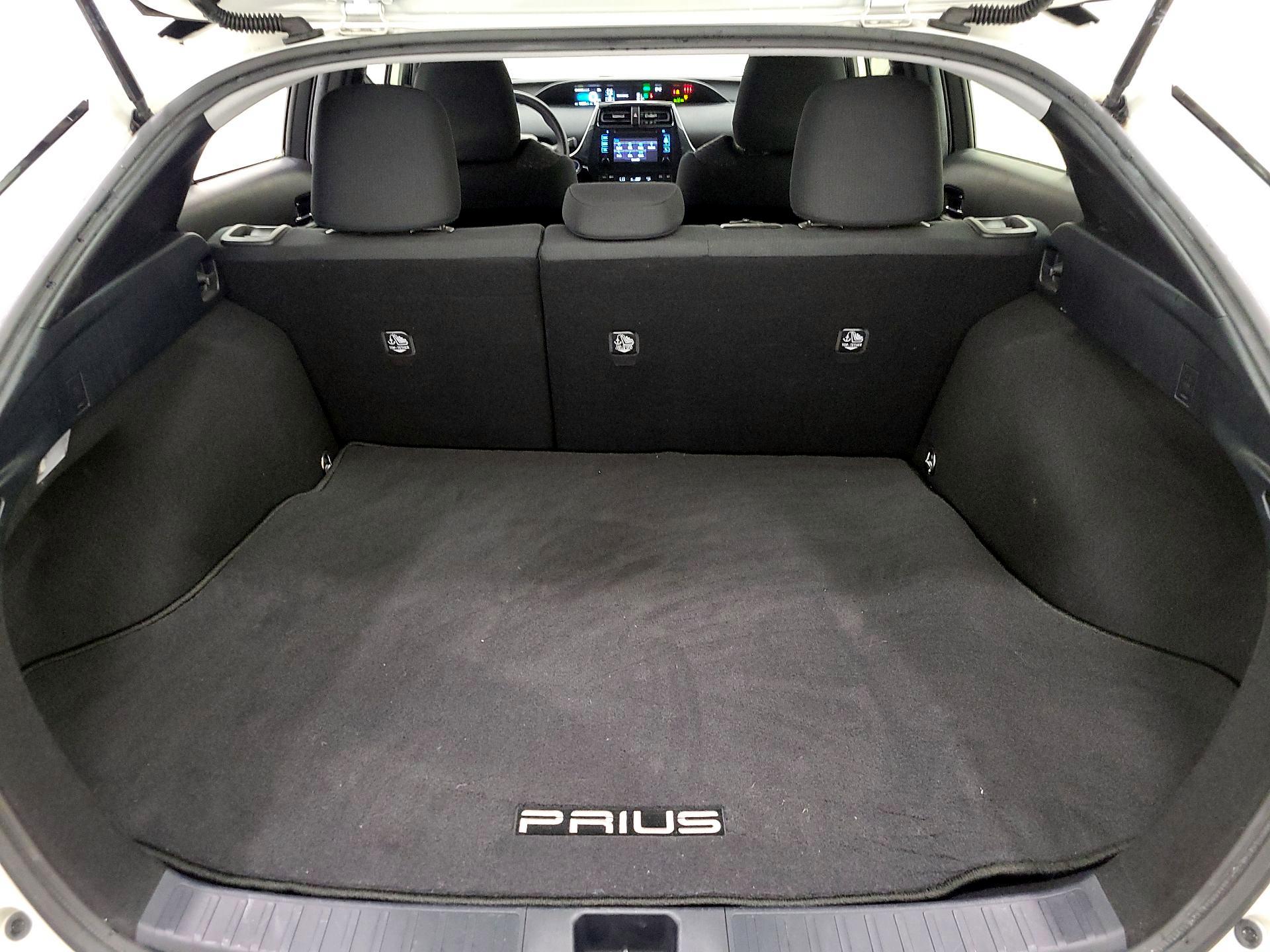 Thumbnail: 2017 Toyota Prius - 20