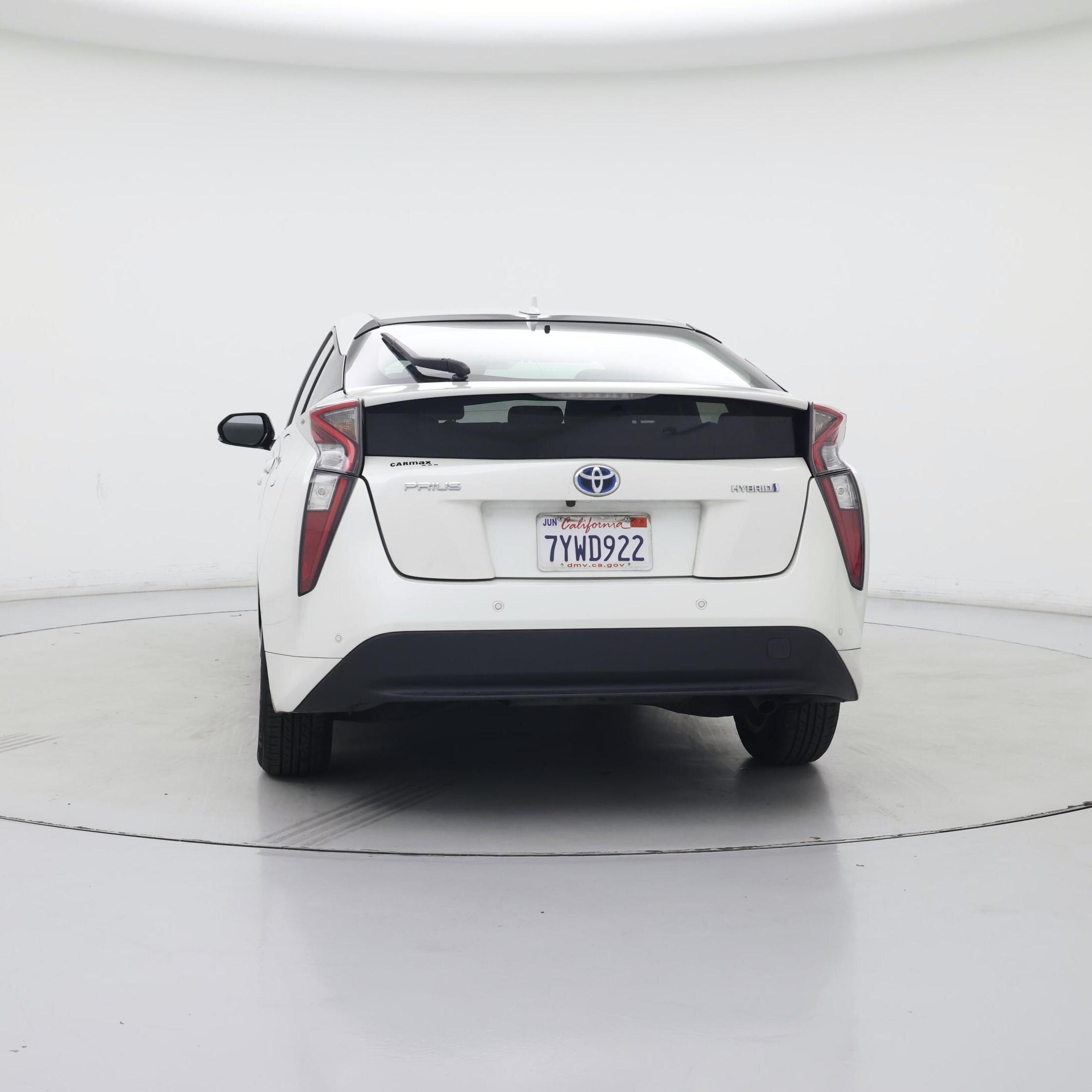 Thumbnail: 2017 Toyota Prius - 6