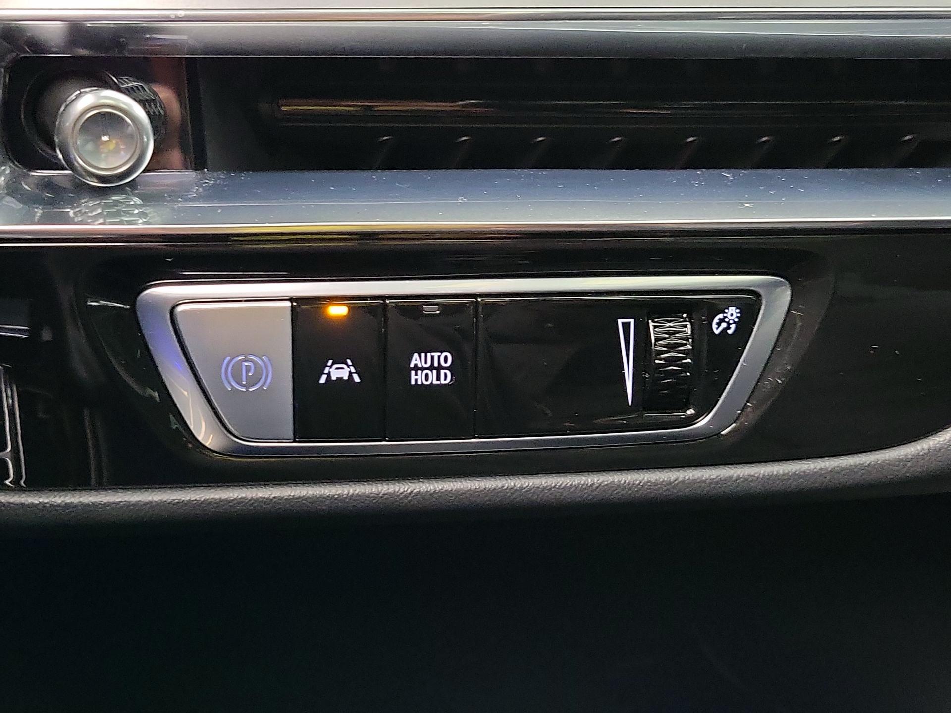 Thumbnail: 2024 Cadillac Lyriq - 13