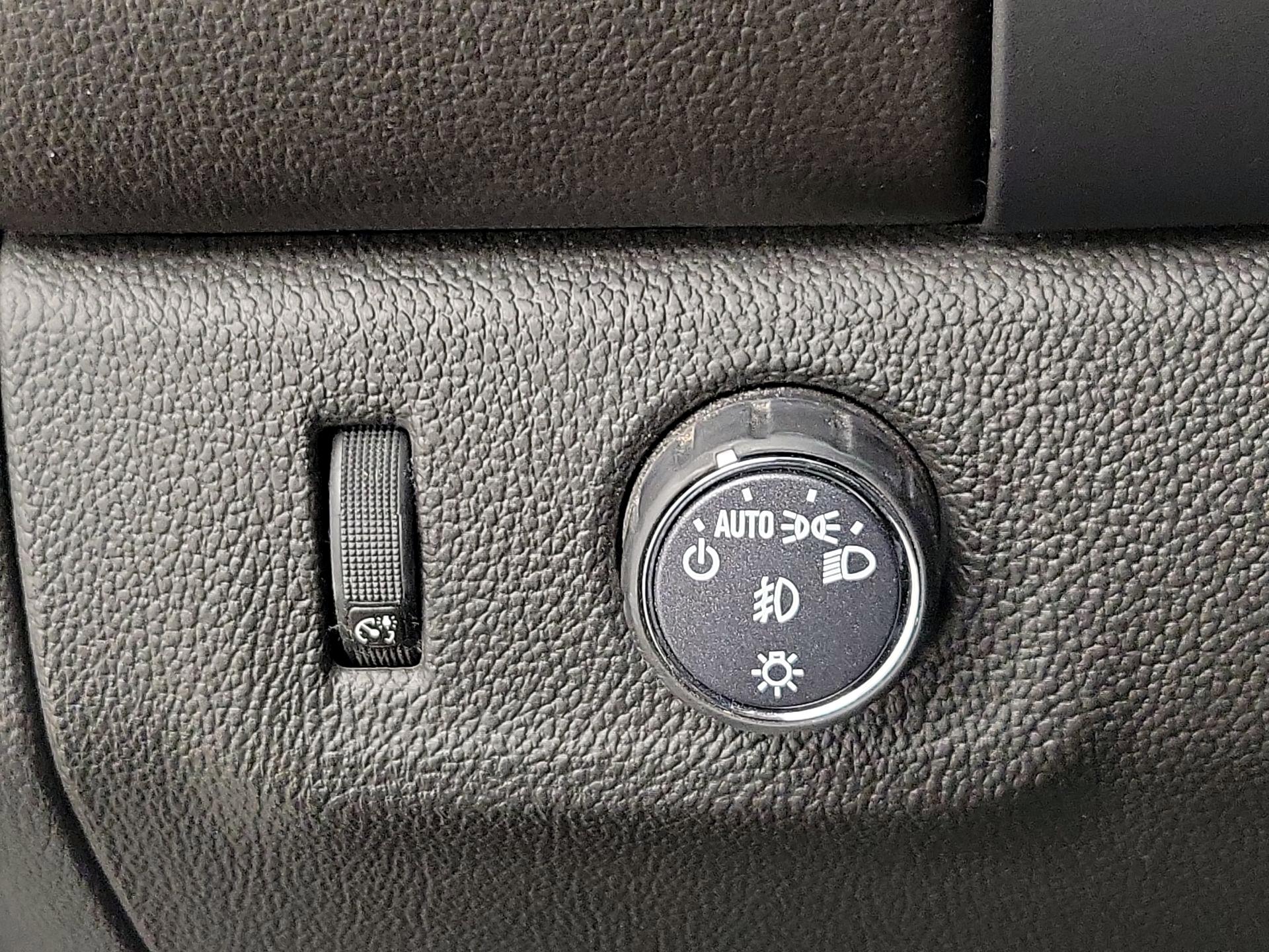 Thumbnail: 2022 GMC Canyon - 13