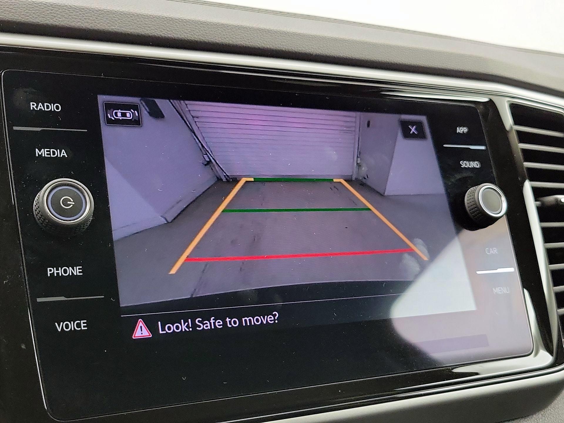 Thumbnail: 2023 Volkswagen Atlas - 14