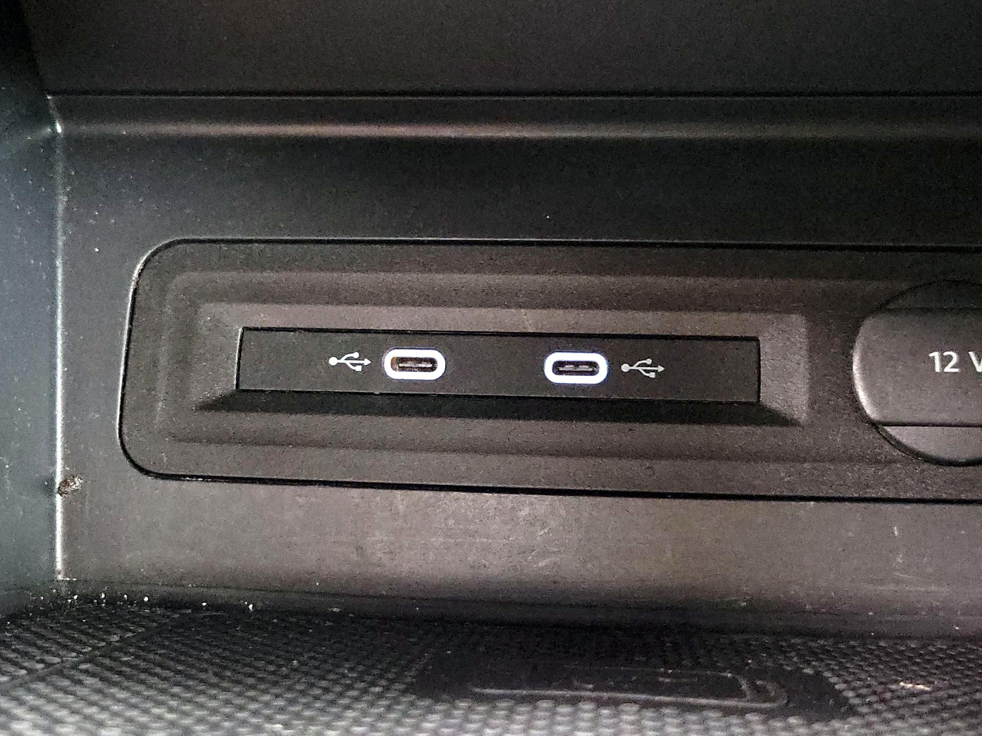 Thumbnail: 2023 Volkswagen Atlas - 18