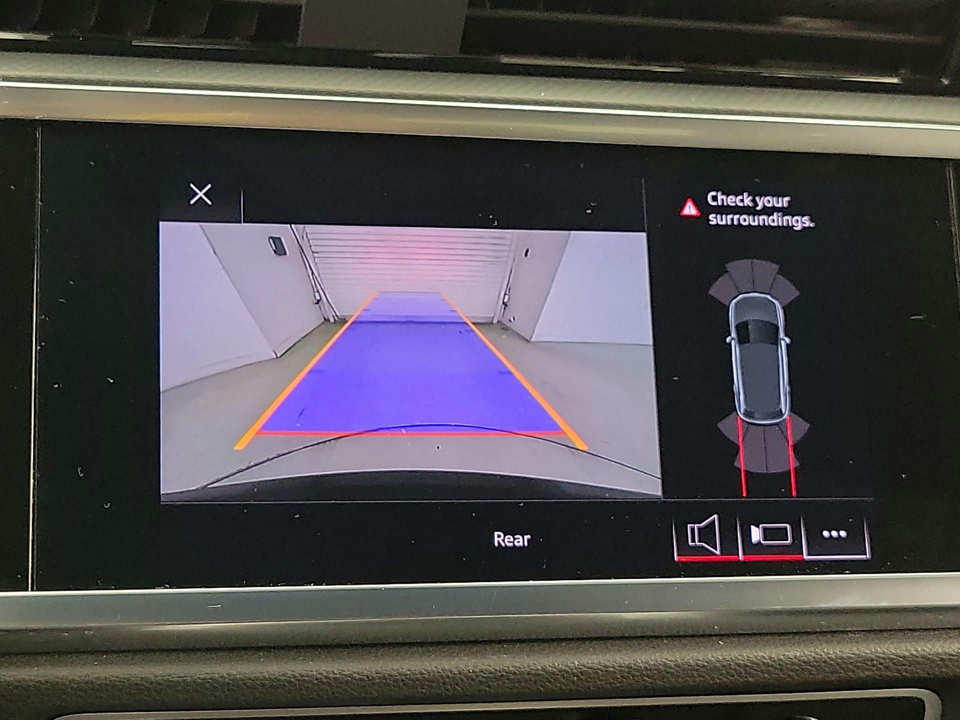 Thumbnail: 2021 Audi Q3 - 14