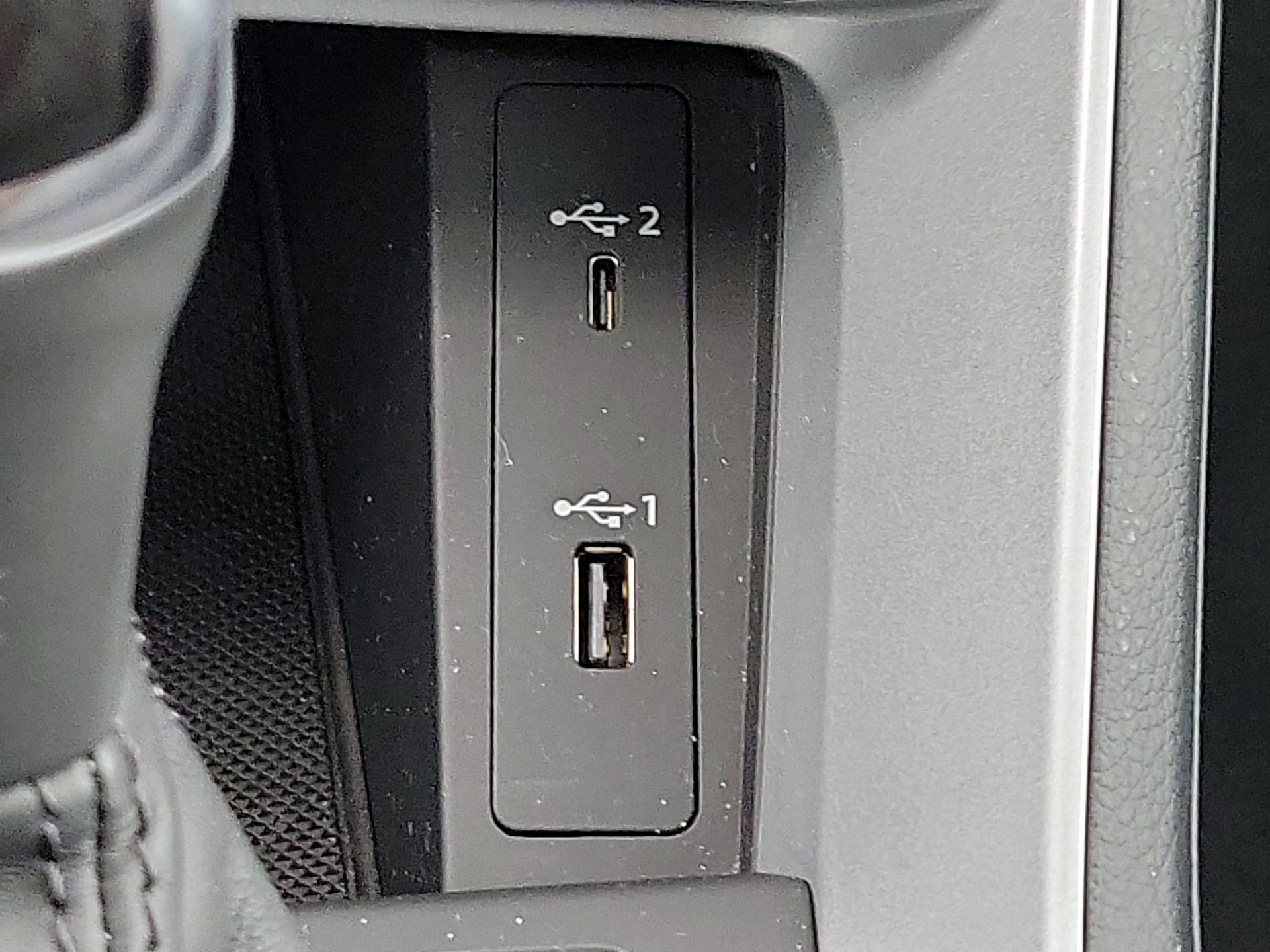 Thumbnail: 2021 Audi Q3 - 18