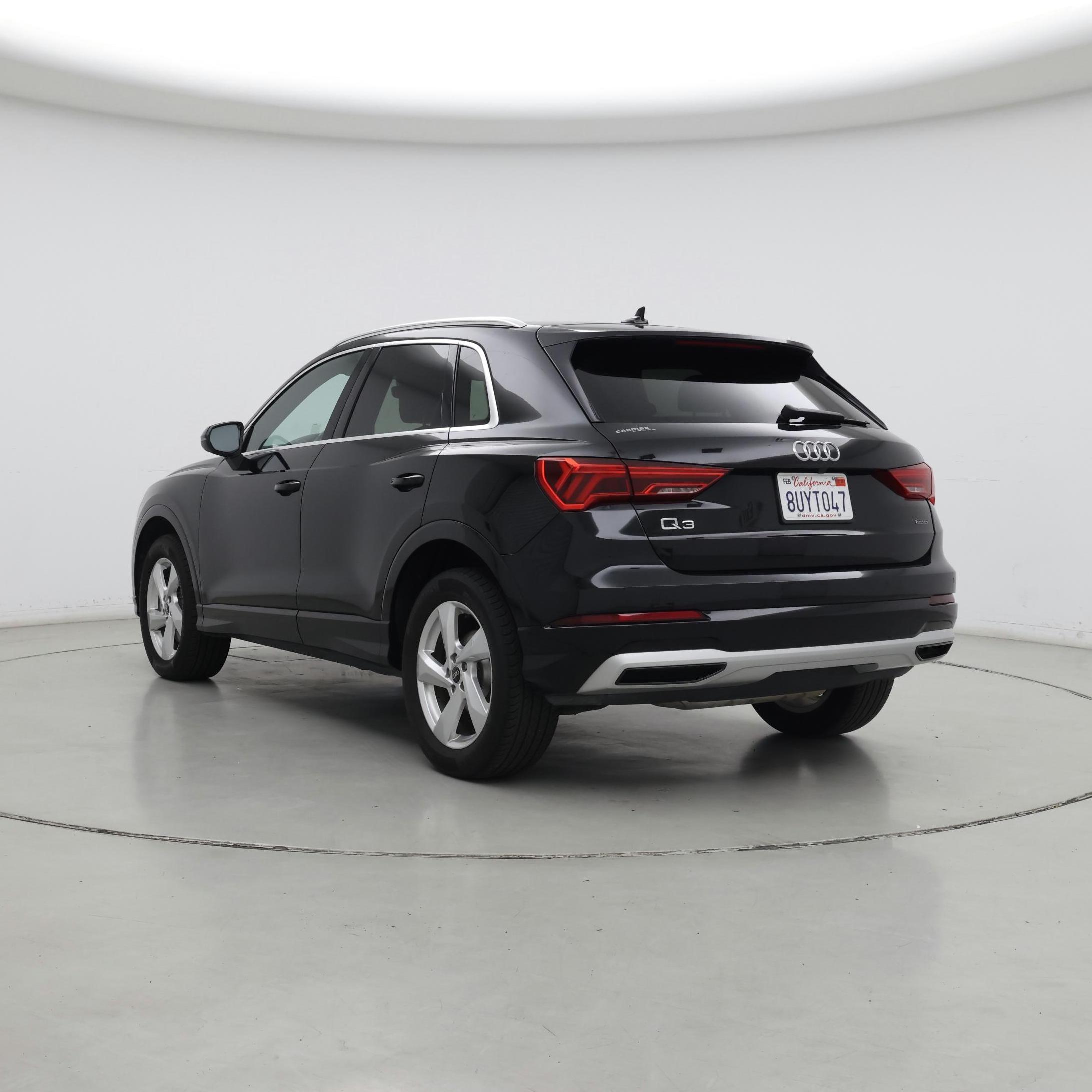 Thumbnail: 2021 Audi Q3 - 2