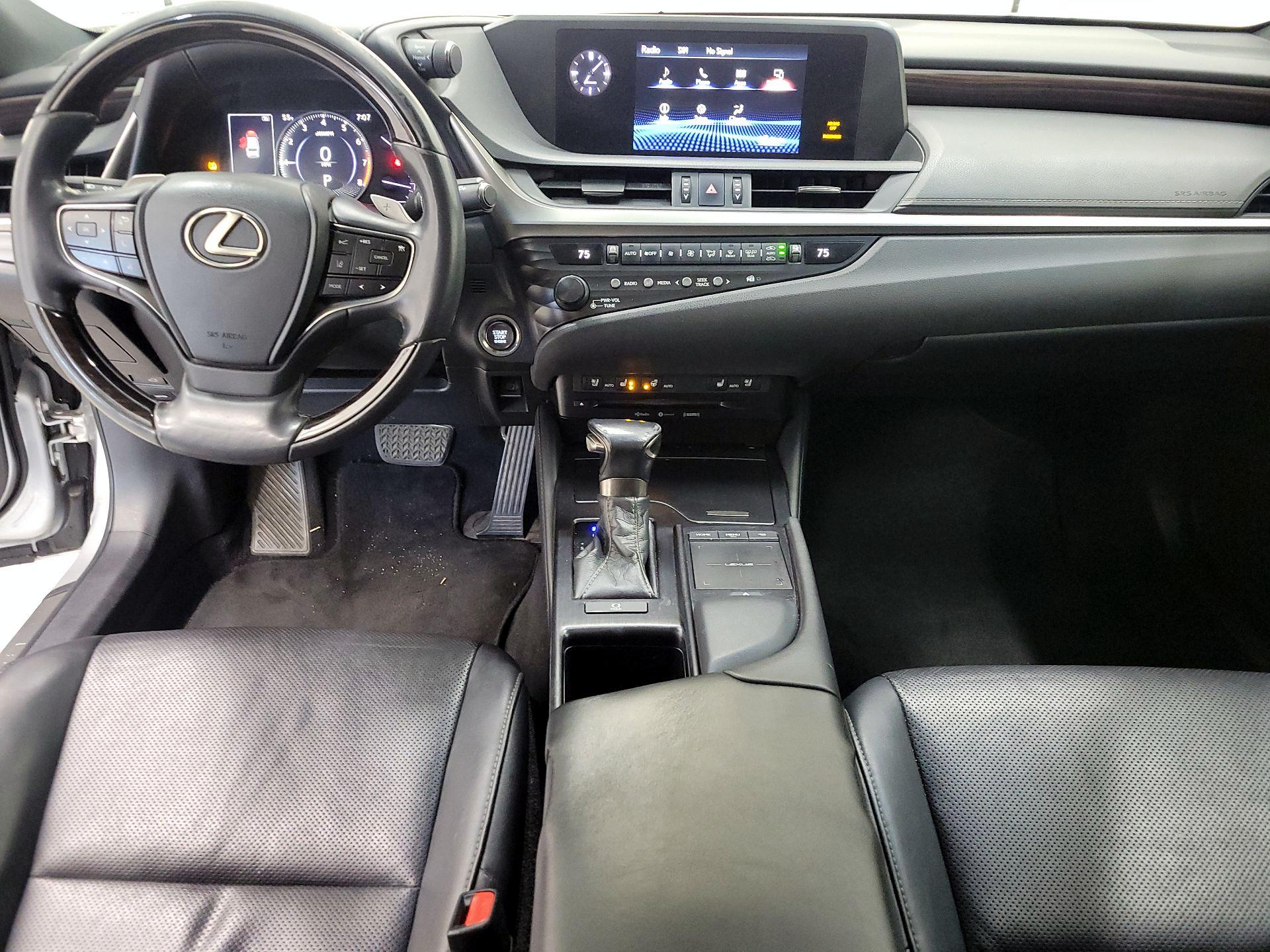 Thumbnail: 2019 Lexus ES - 9