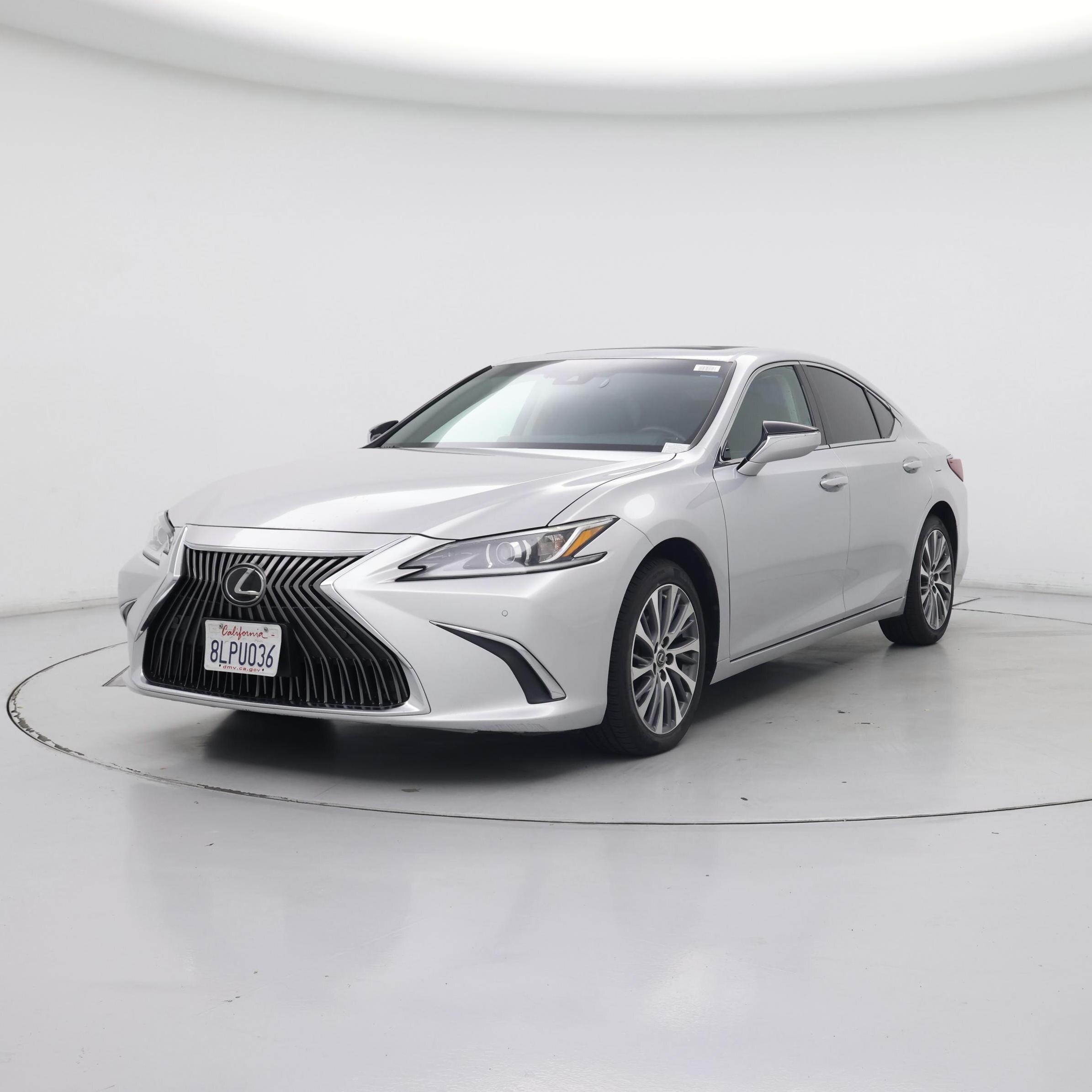 Thumbnail: 2019 Lexus ES - 4