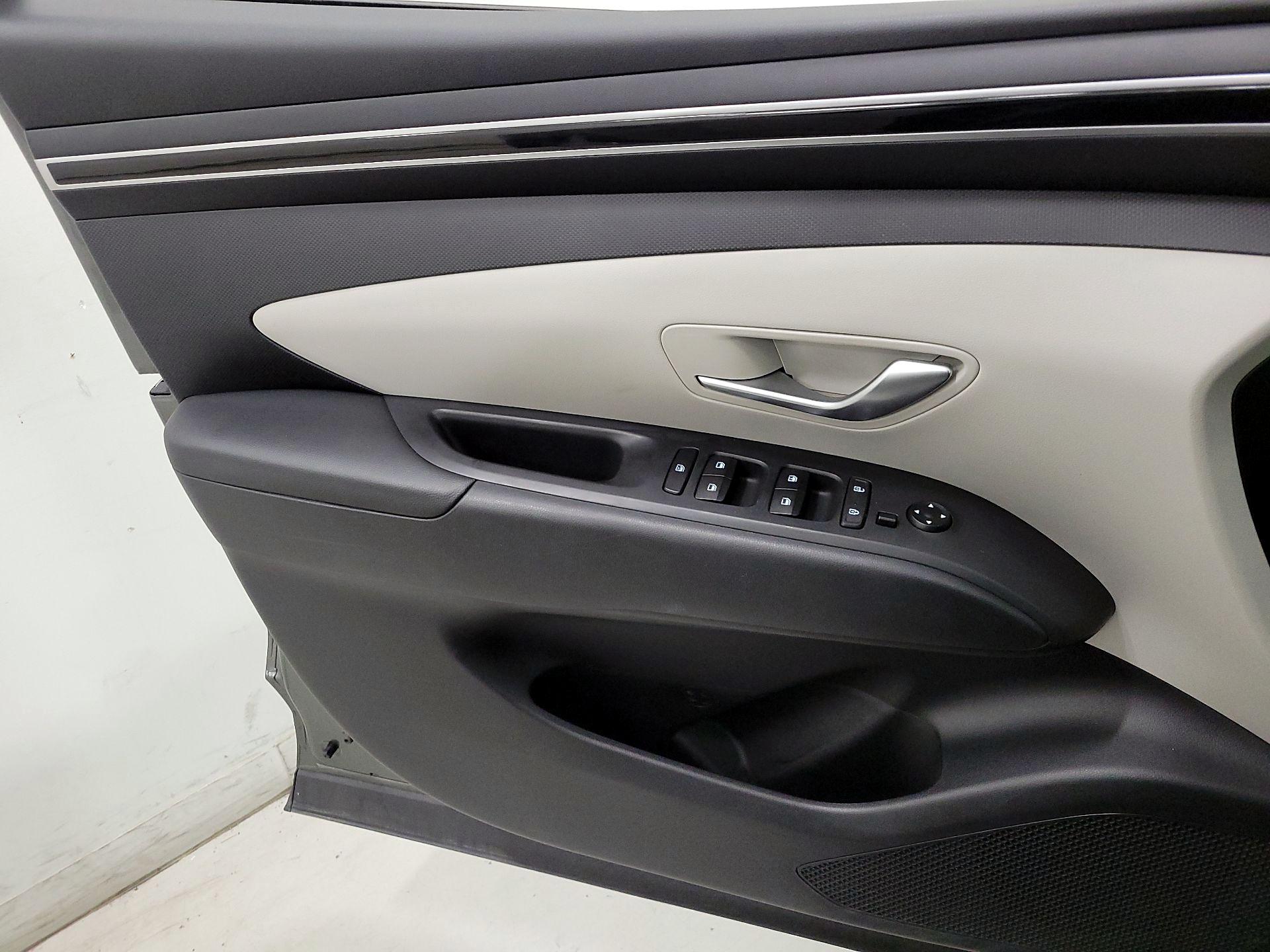 Thumbnail: 2022 Hyundai Tucson - 12