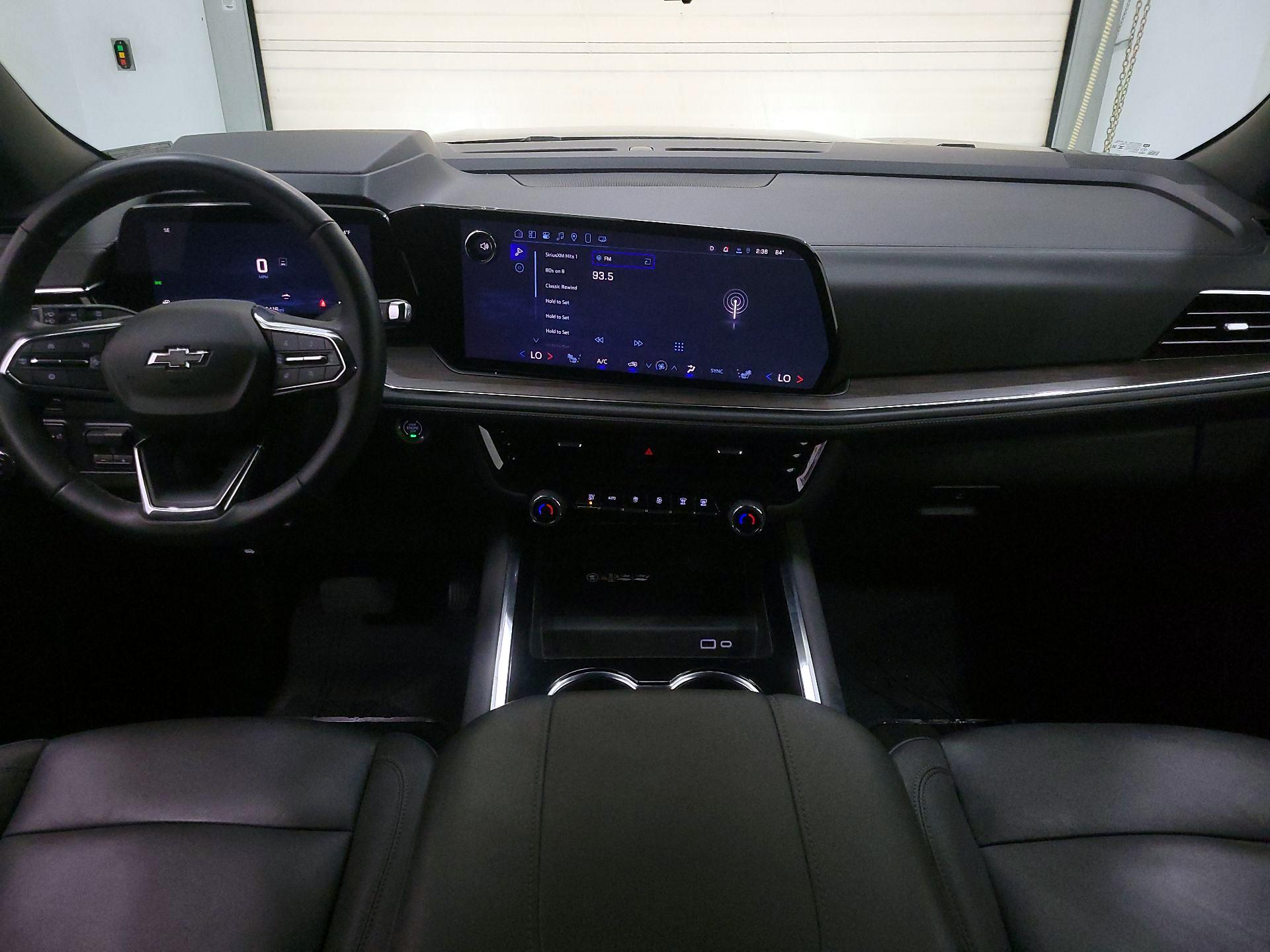 Thumbnail: 2025 Chevrolet Suburban - 9