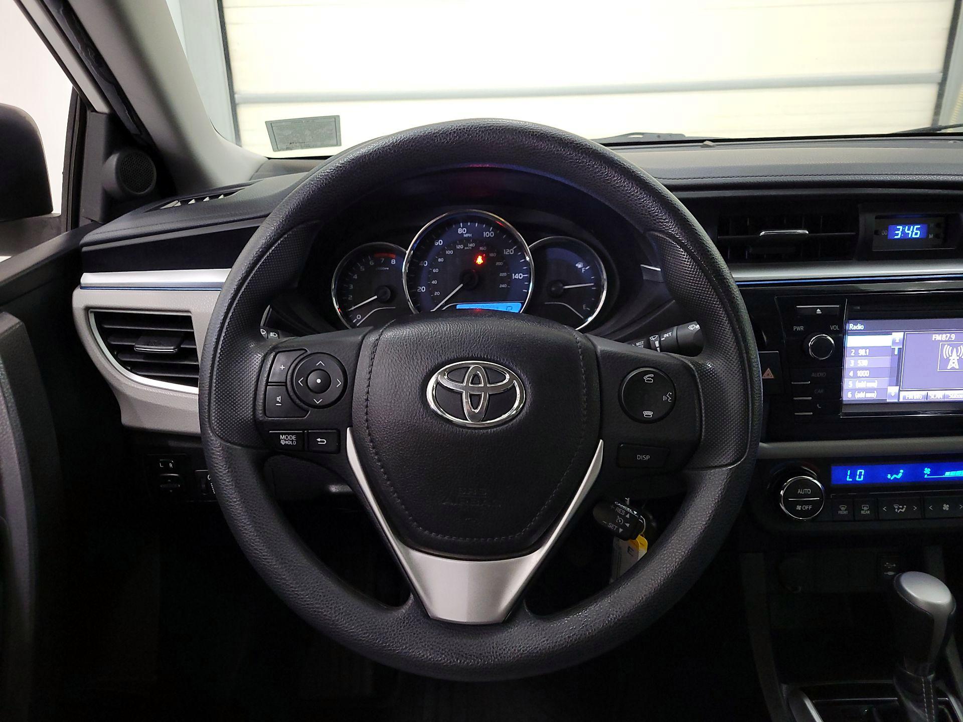 Thumbnail: 2014 Toyota Corolla - 10