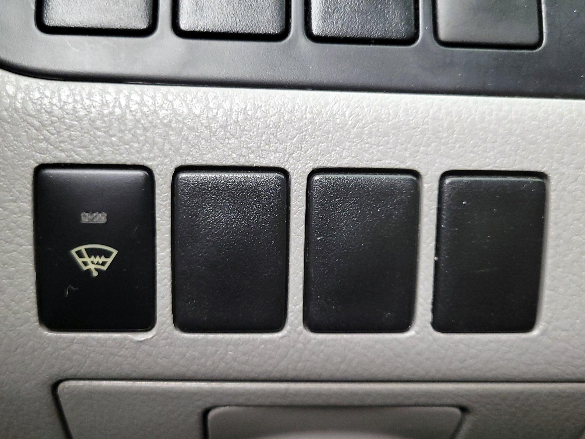 Thumbnail: 2015 Toyota Highlander - 13