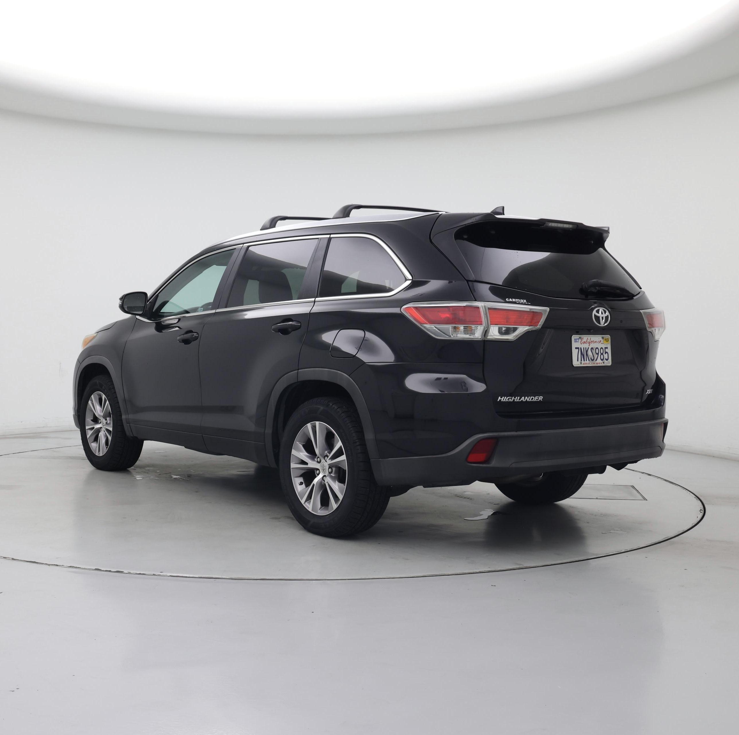 Thumbnail: 2015 Toyota Highlander - 2