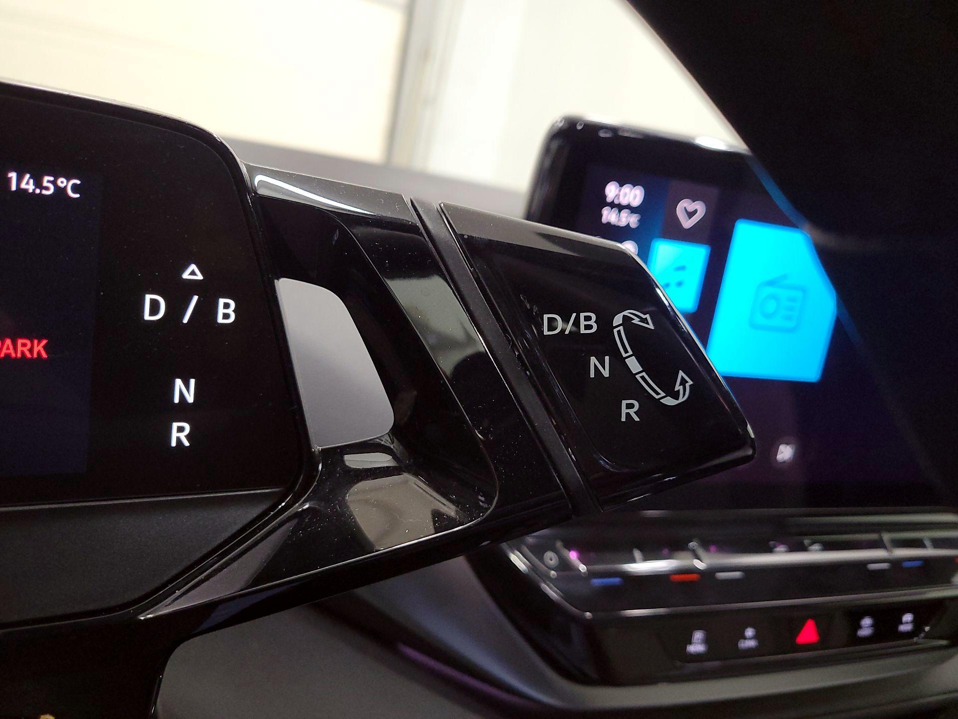 Thumbnail: 2021 Volkswagen ID.4 - 17