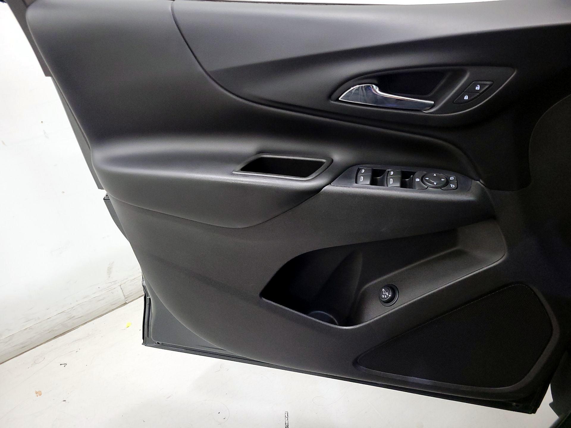 Thumbnail: 2019 Chevrolet Equinox - 12