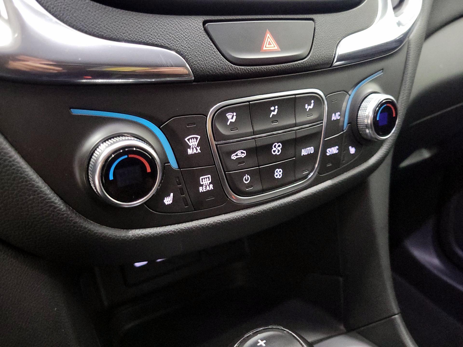 Thumbnail: 2019 Chevrolet Equinox - 16