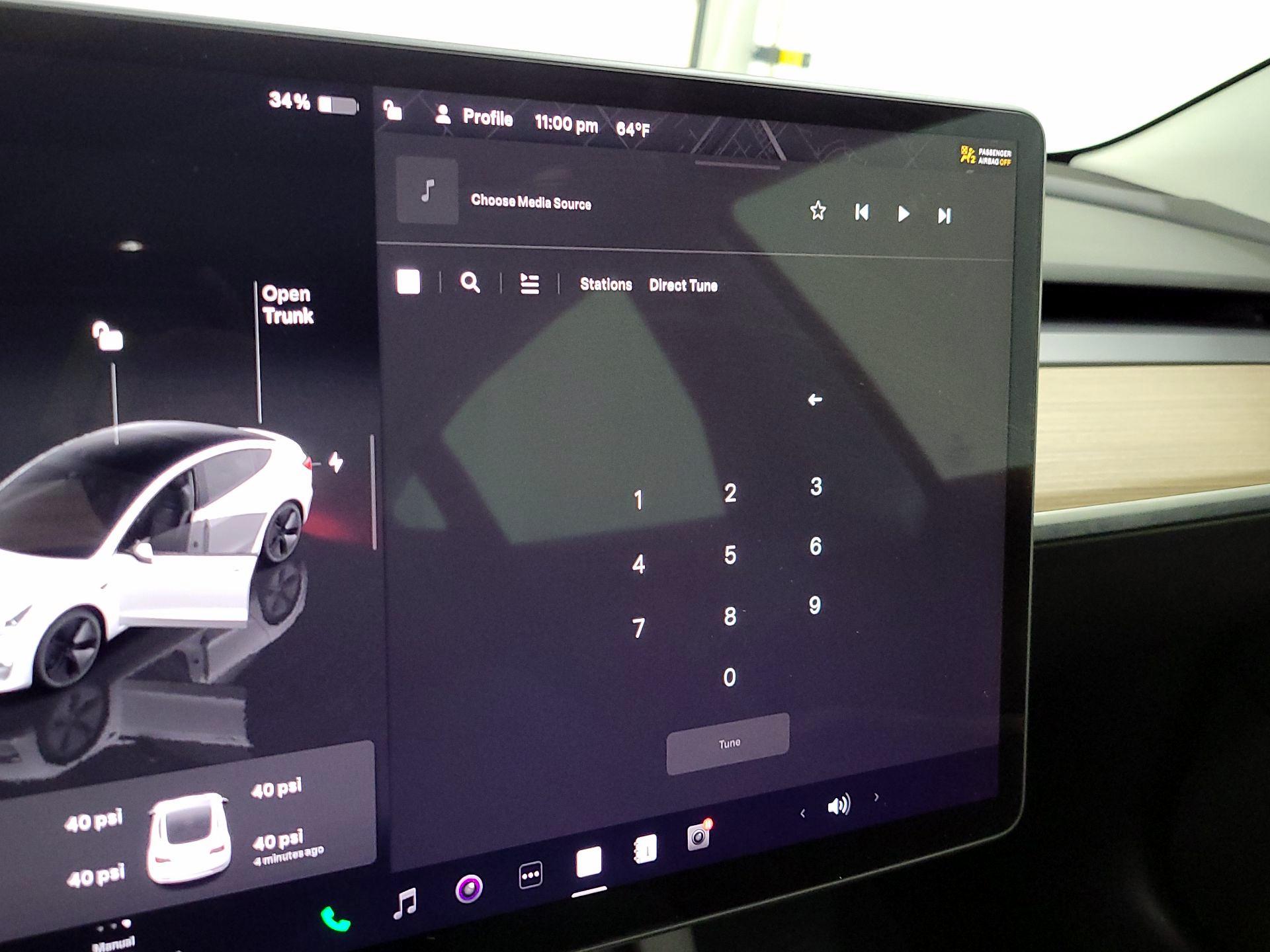 Thumbnail: 2022 Tesla Model 3 - 15