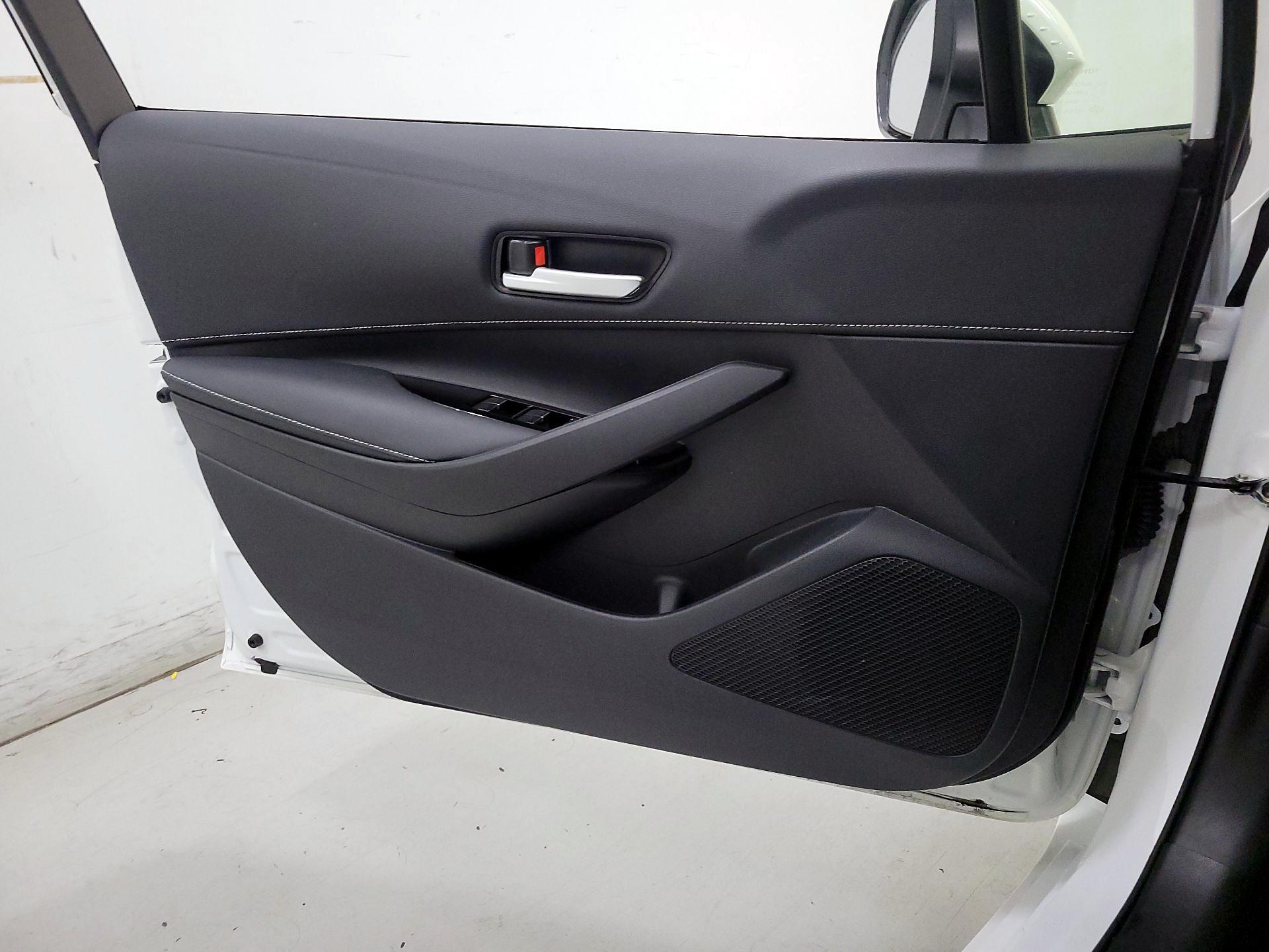 Thumbnail: 2023 Toyota Corolla - 12