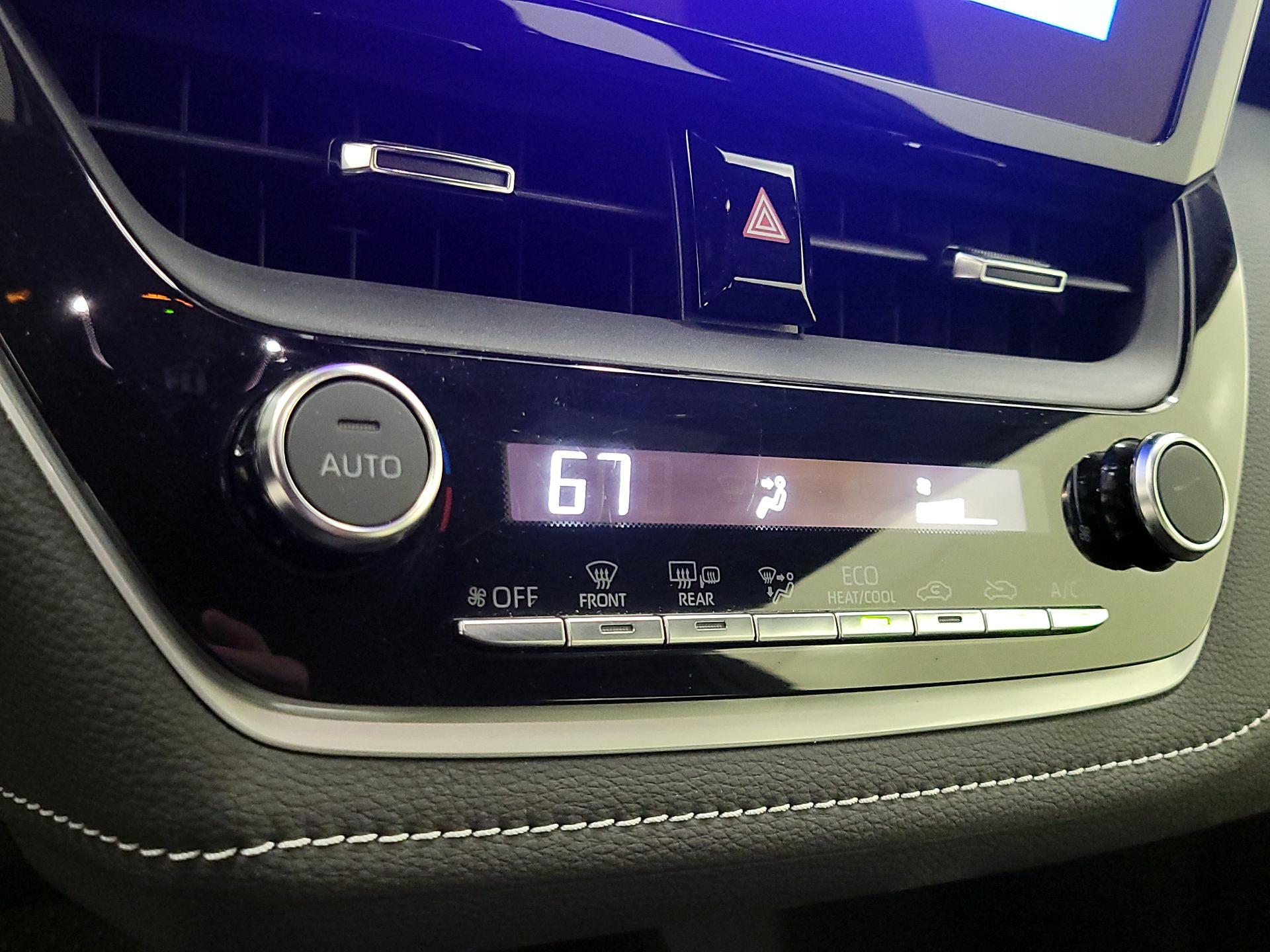 Thumbnail: 2023 Toyota Corolla - 16