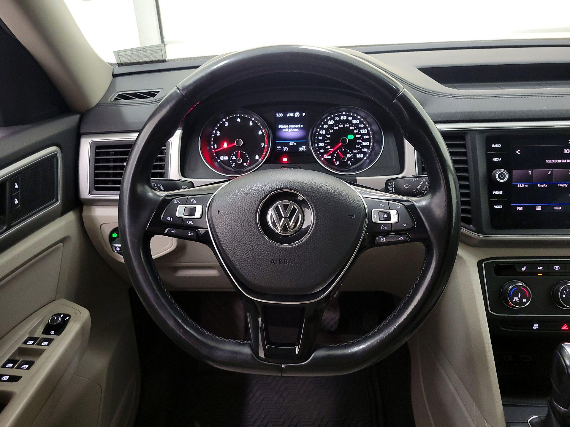 Thumbnail: 2018 Volkswagen Atlas - 10