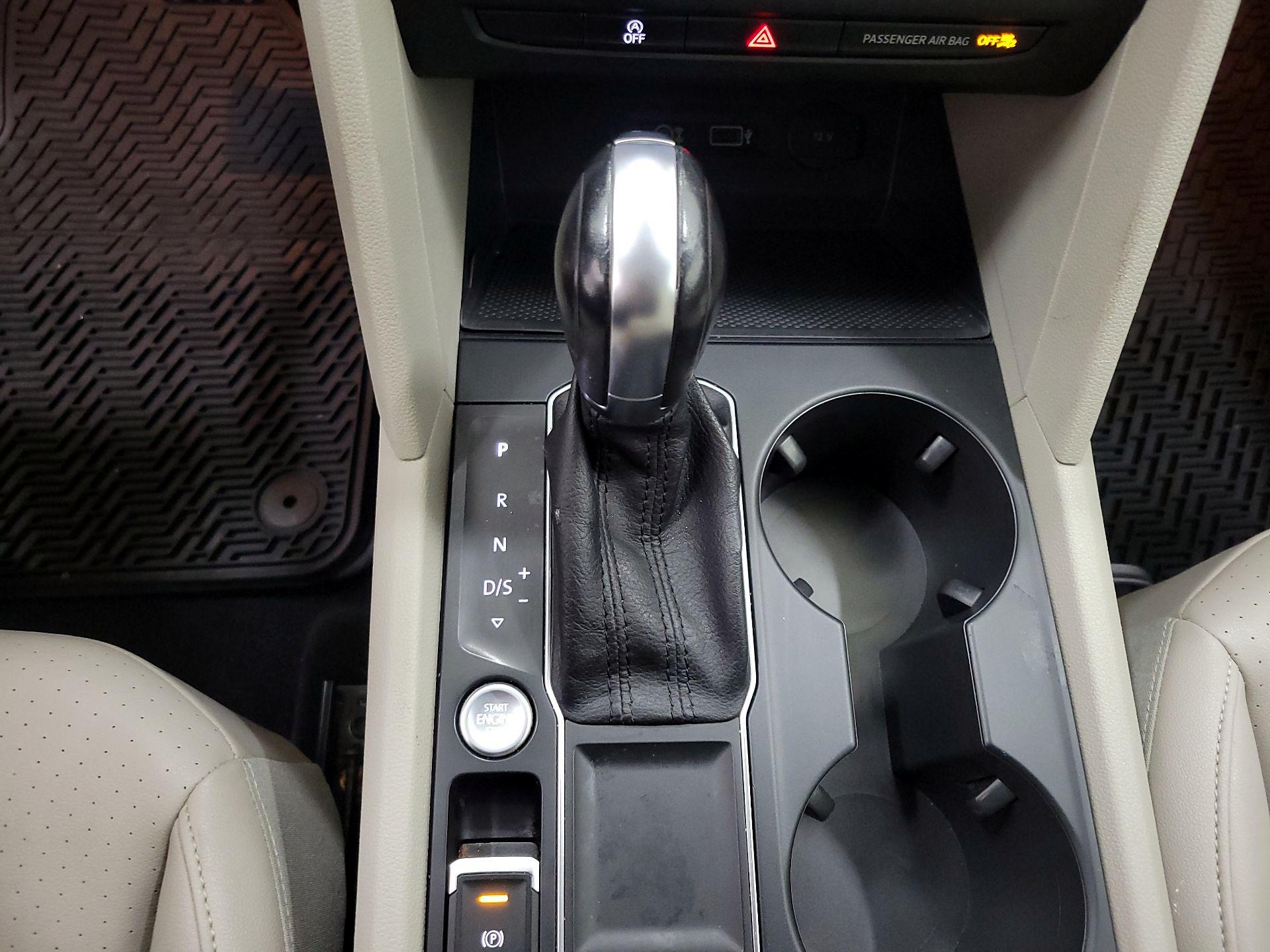 Thumbnail: 2018 Volkswagen Atlas - 17