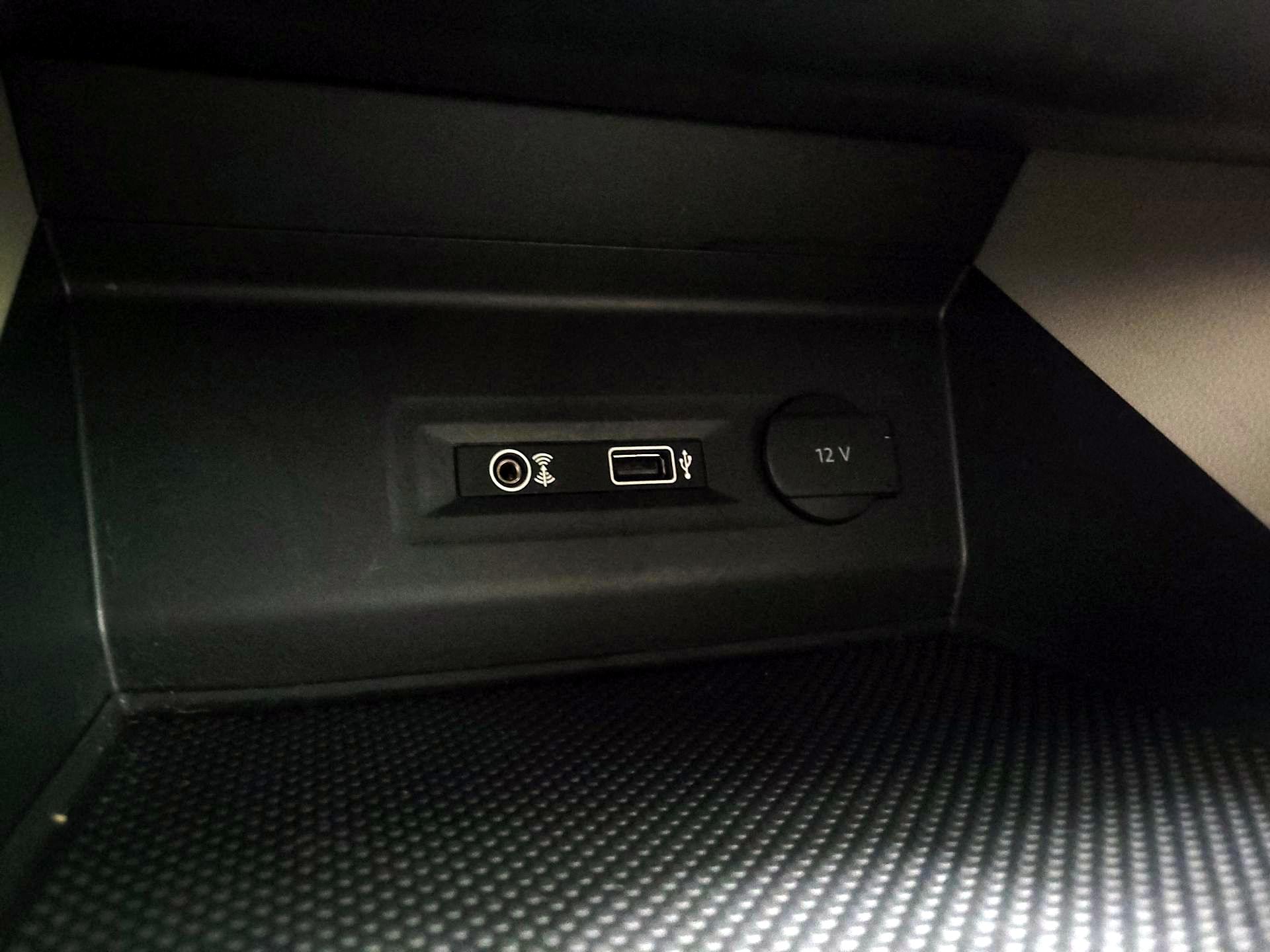 Thumbnail: 2018 Volkswagen Atlas - 18