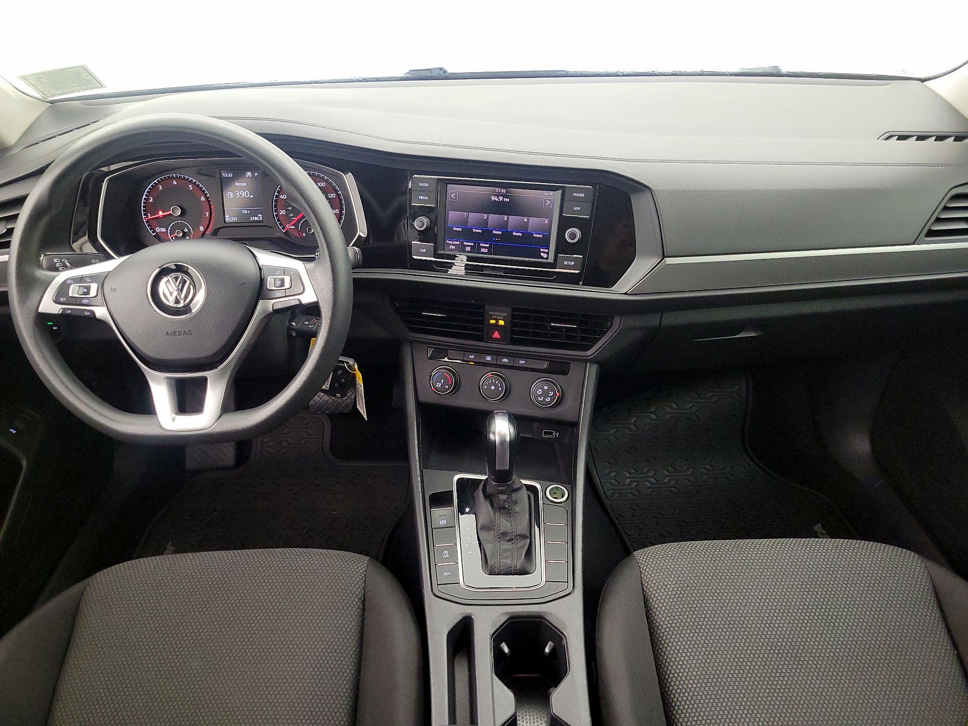 Thumbnail: 2019 Volkswagen Jetta - 9