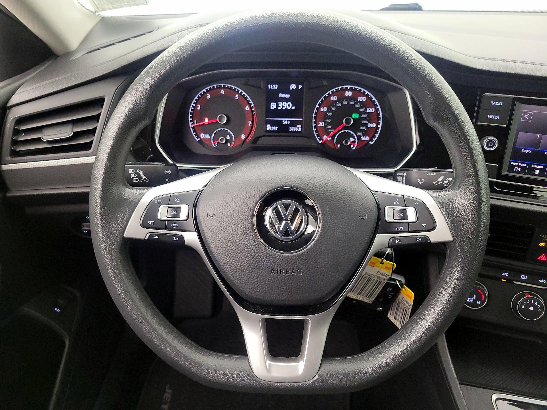 Thumbnail: 2019 Volkswagen Jetta - 10