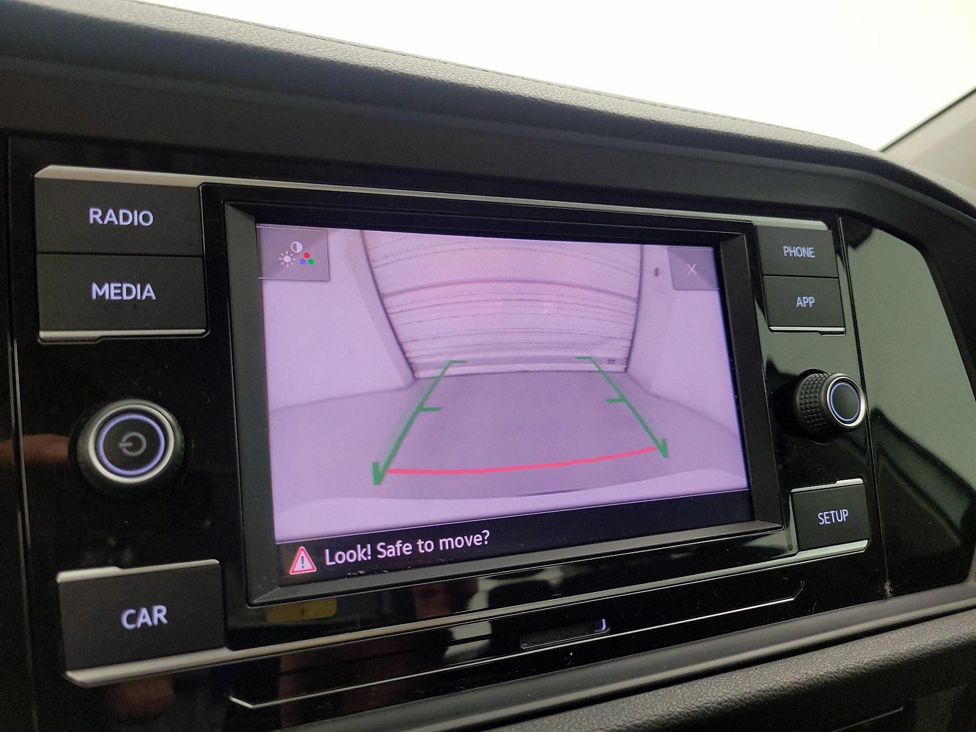 Thumbnail: 2019 Volkswagen Jetta - 14