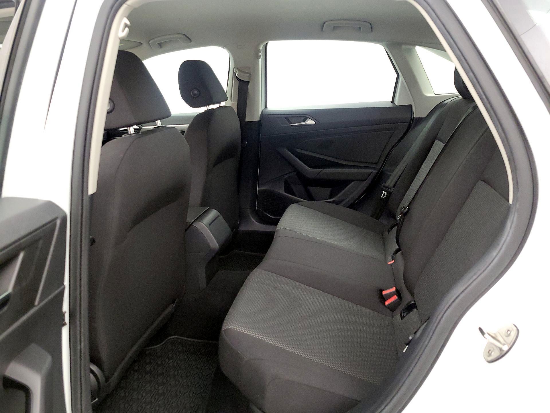 Thumbnail: 2019 Volkswagen Jetta - 19