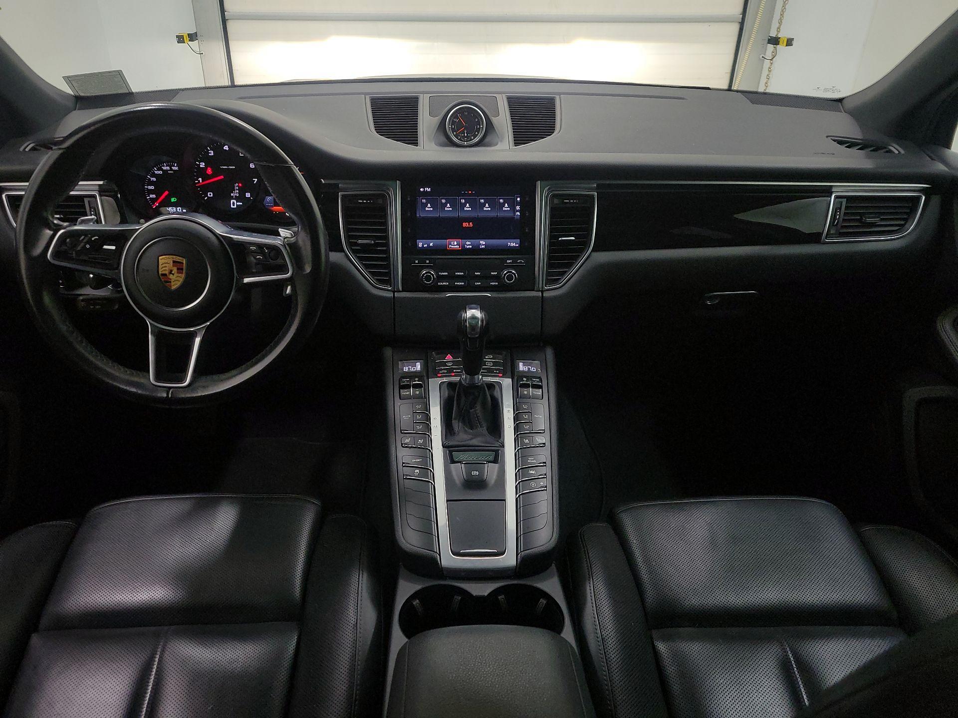 Thumbnail: 2018 Porsche Macan - 9