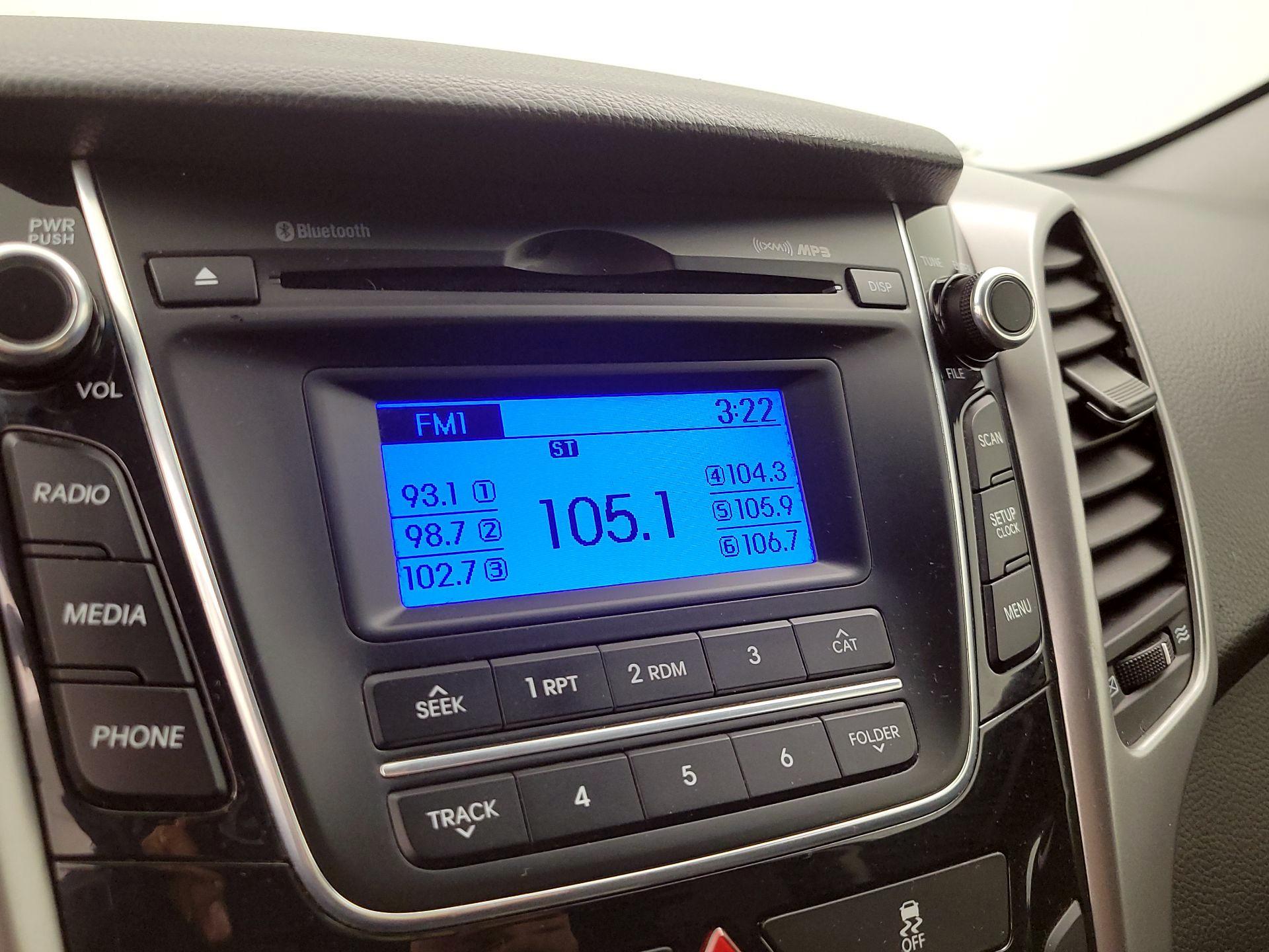 Thumbnail: 2016 Hyundai Elantra - 14