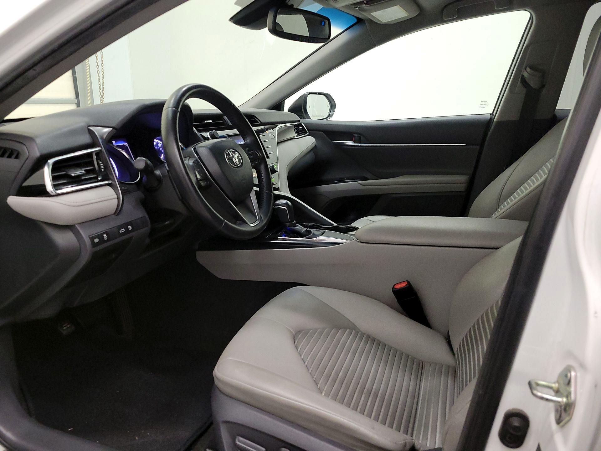 Thumbnail: 2018 Toyota Camry - 11