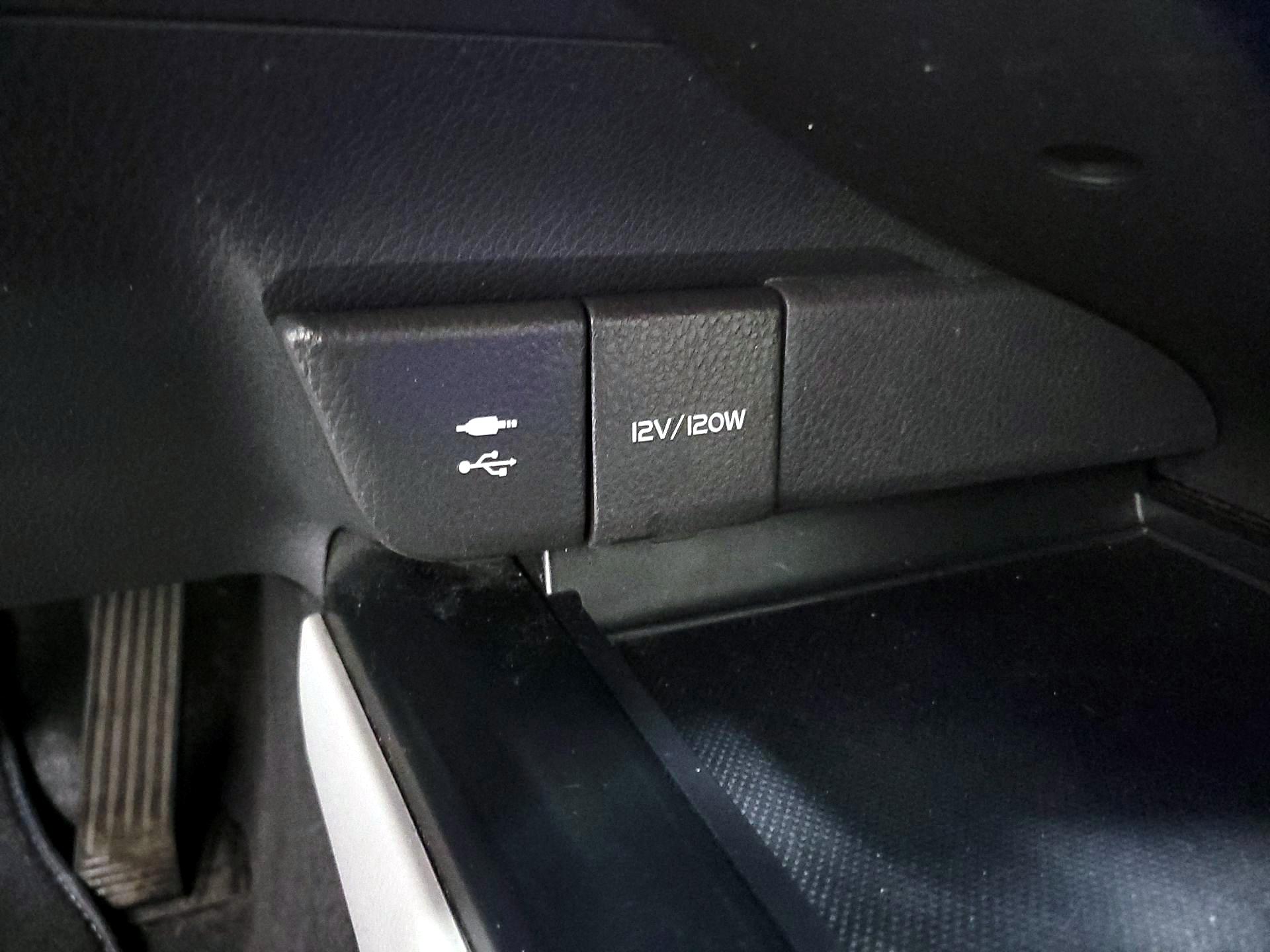 Thumbnail: 2018 Toyota Camry - 18